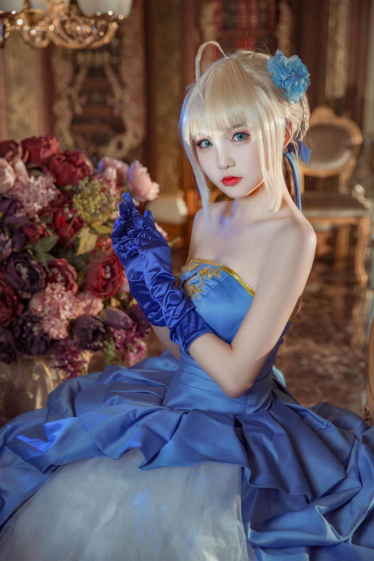 这个泡泡就是逊啦 阿尔托莉雅 十周年礼服 [17P-32MB]