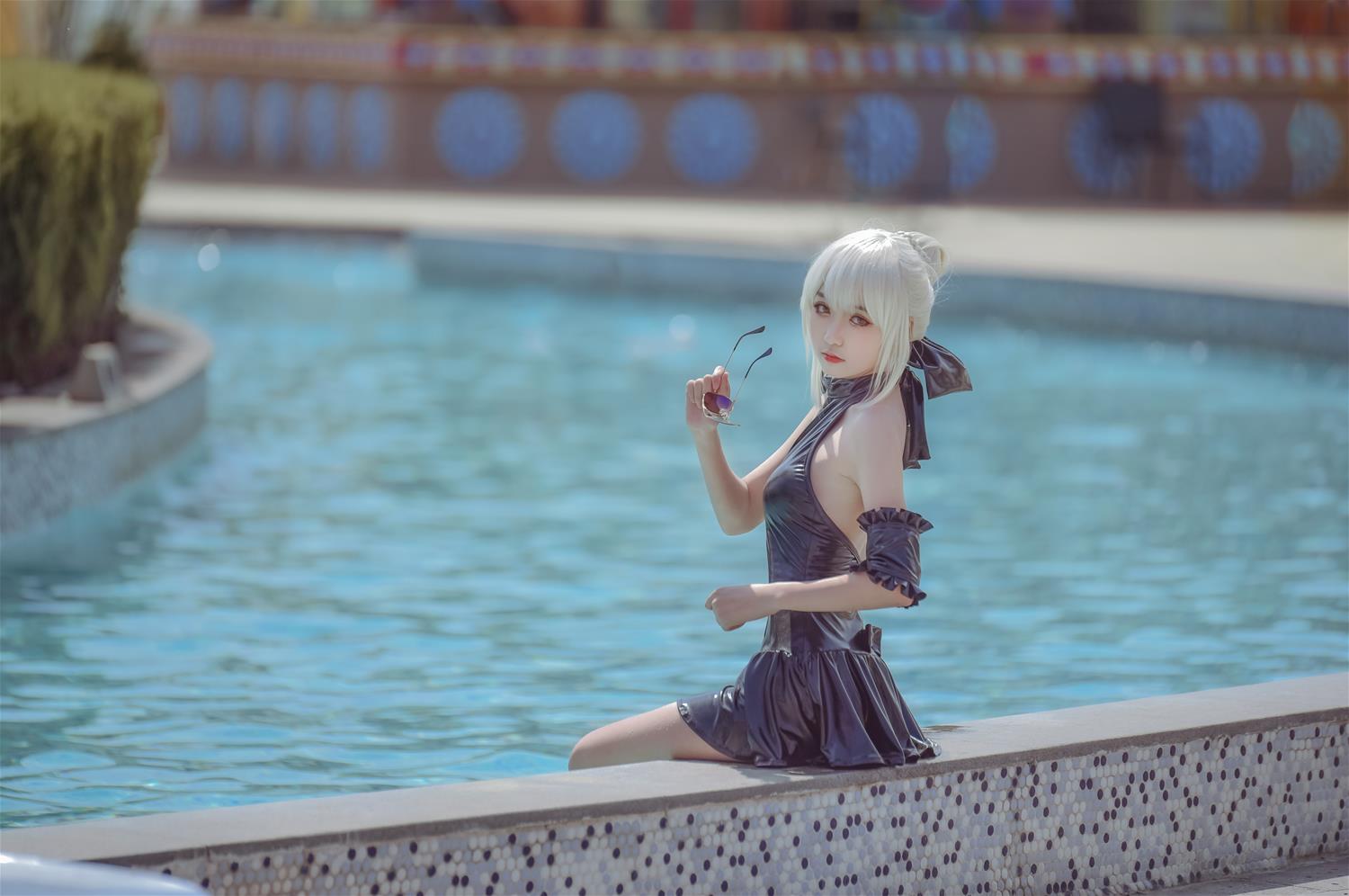 这个泡泡就是逊啦 黑saber泳装 [12P-115MB]