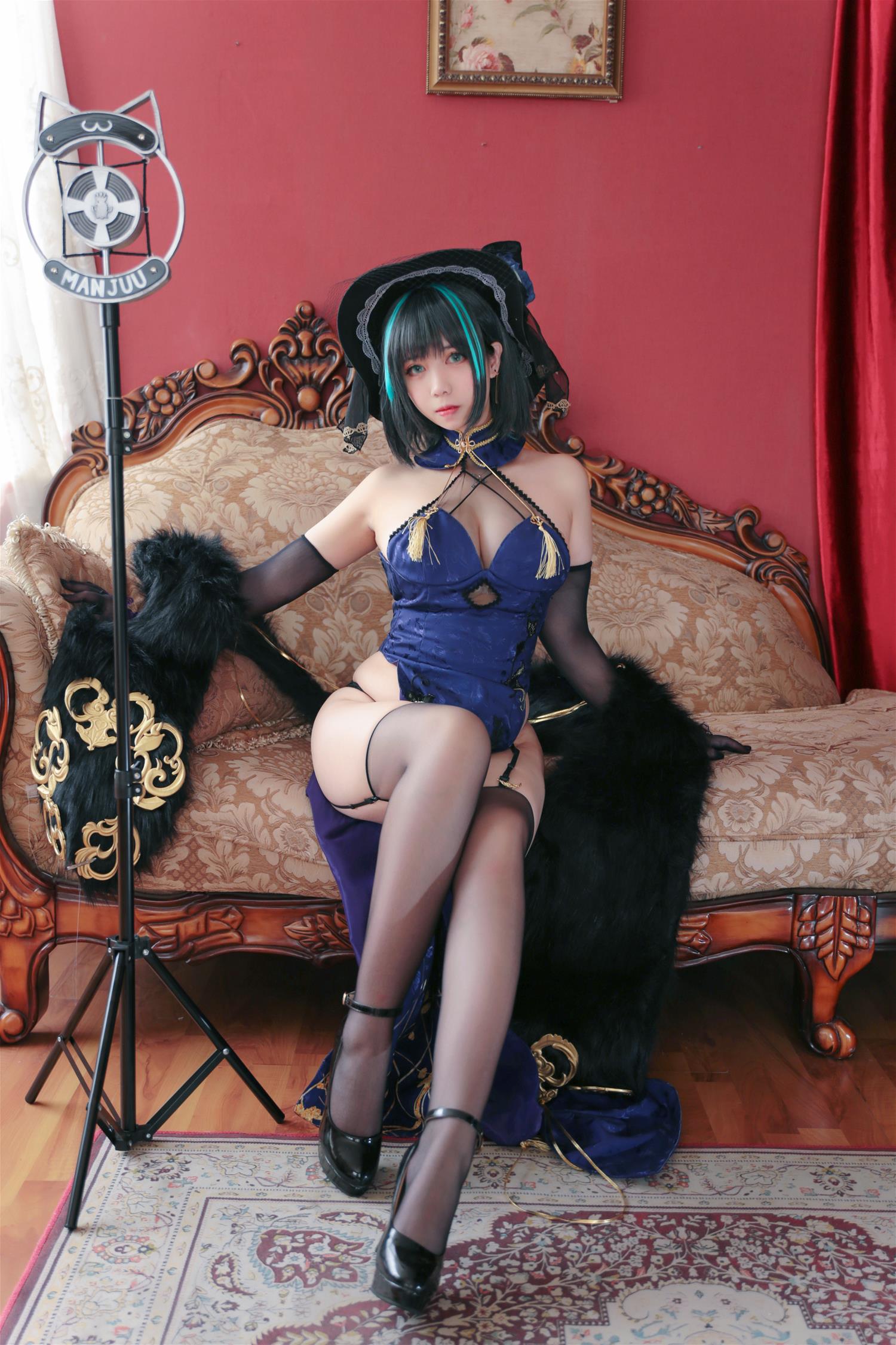 Meroko_魅瞳 柴郡旗袍 [33P-288MB]