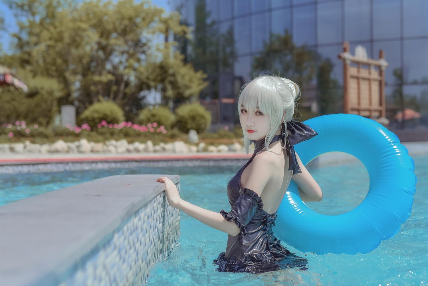 这个泡泡就是逊啦 黑saber泳装 [12P-115MB]