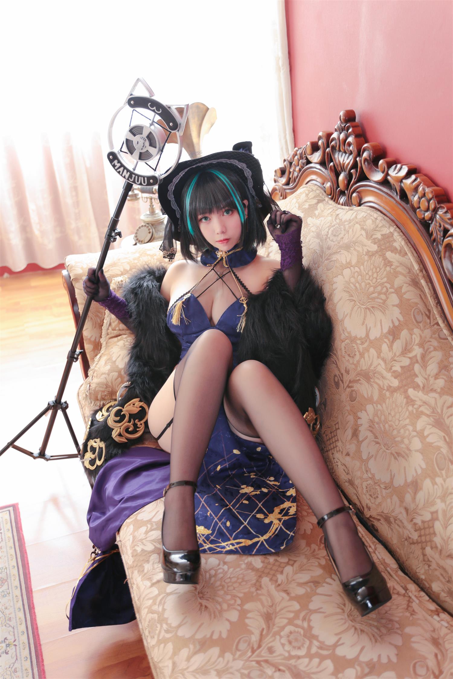 Meroko_魅瞳 柴郡旗袍 [33P-288MB]