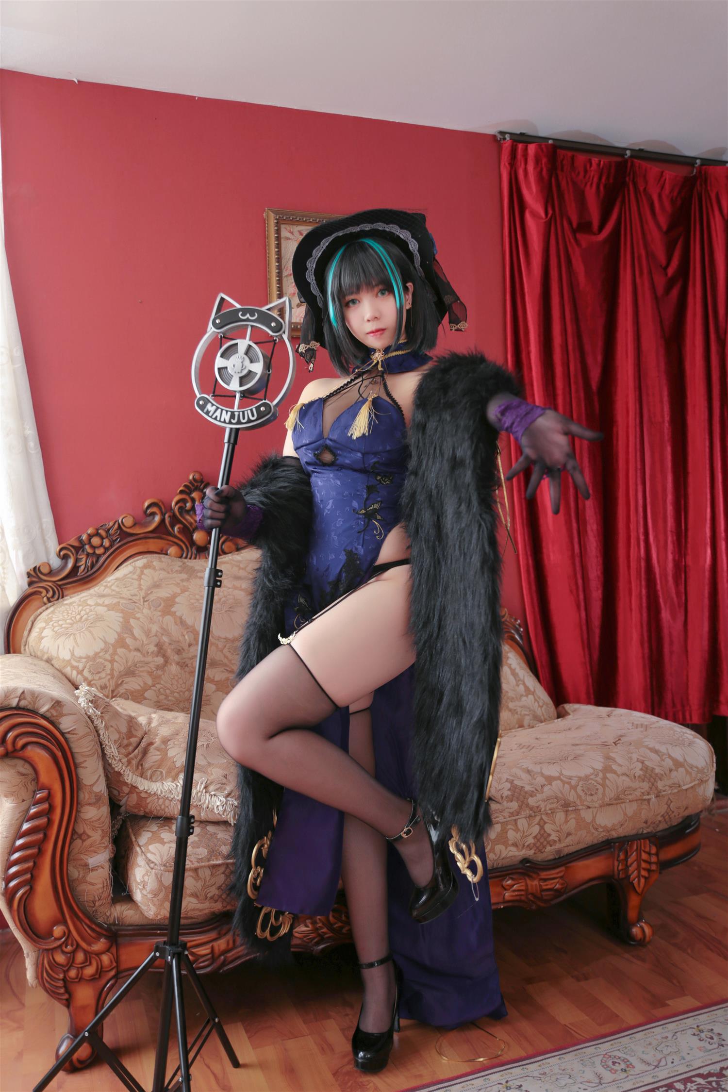 Meroko_魅瞳 柴郡旗袍 [33P-288MB]