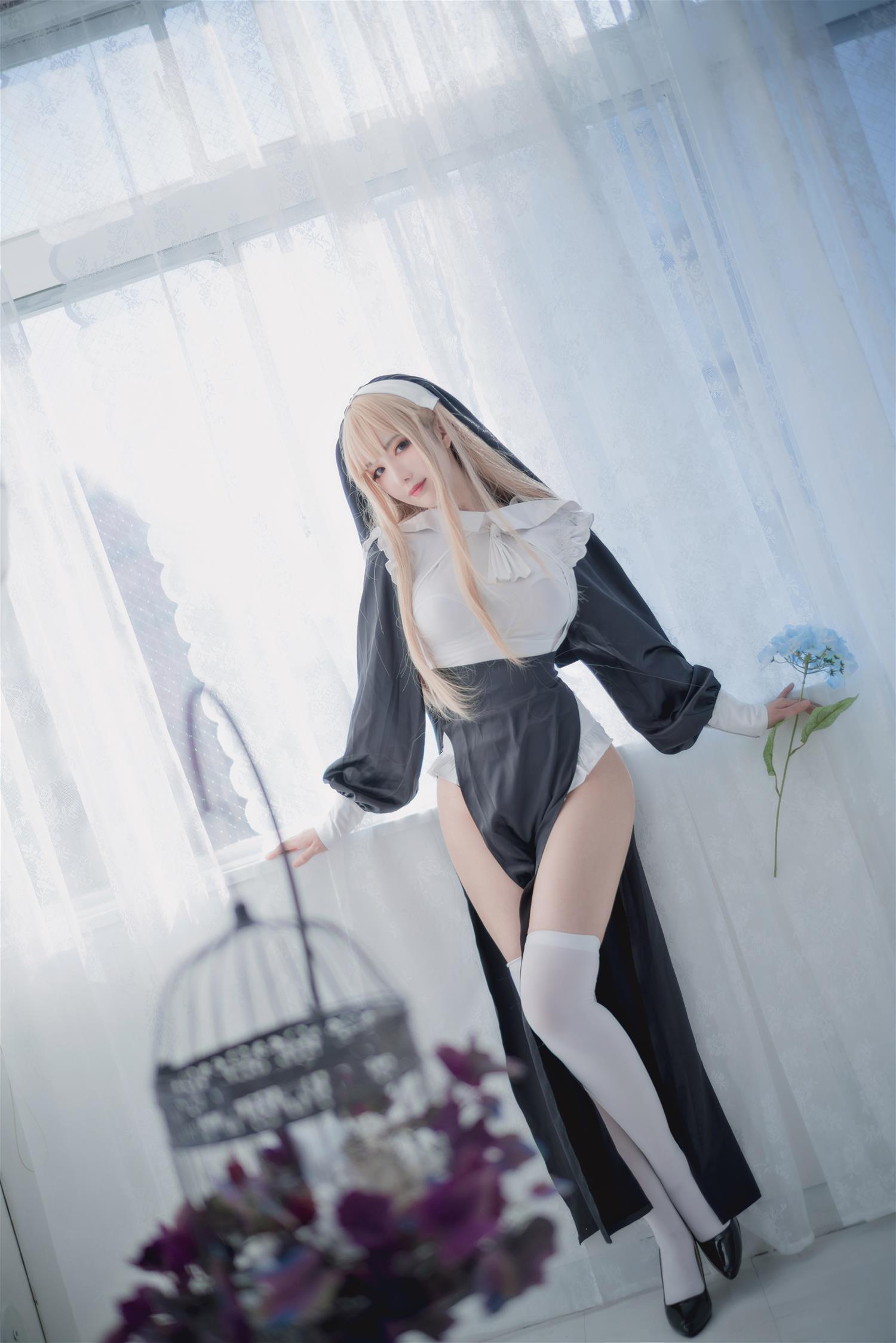 Shika小鹿鹿 修女 [16P-172MB]