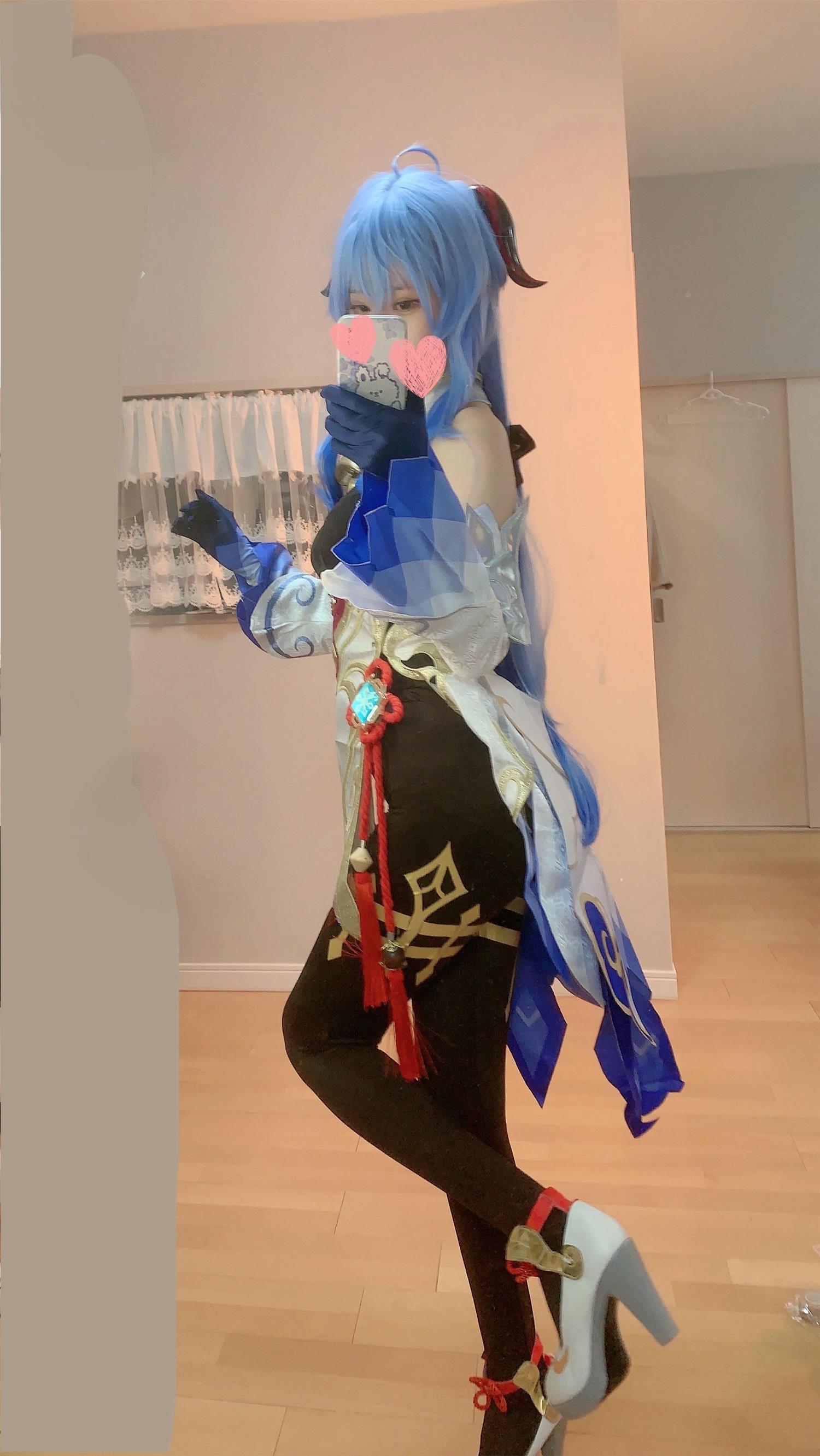 千阳 甘雨对镜拍 [13P-38MB]