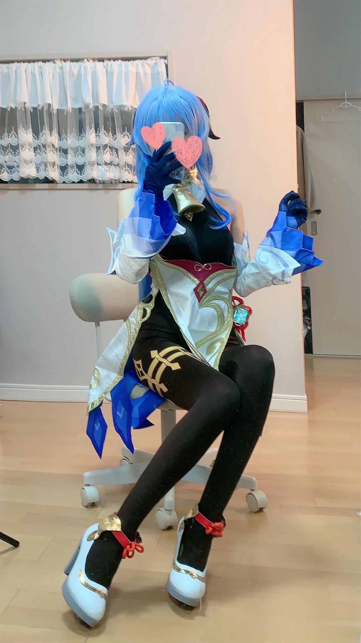 千阳 甘雨对镜拍 [13P-38MB]