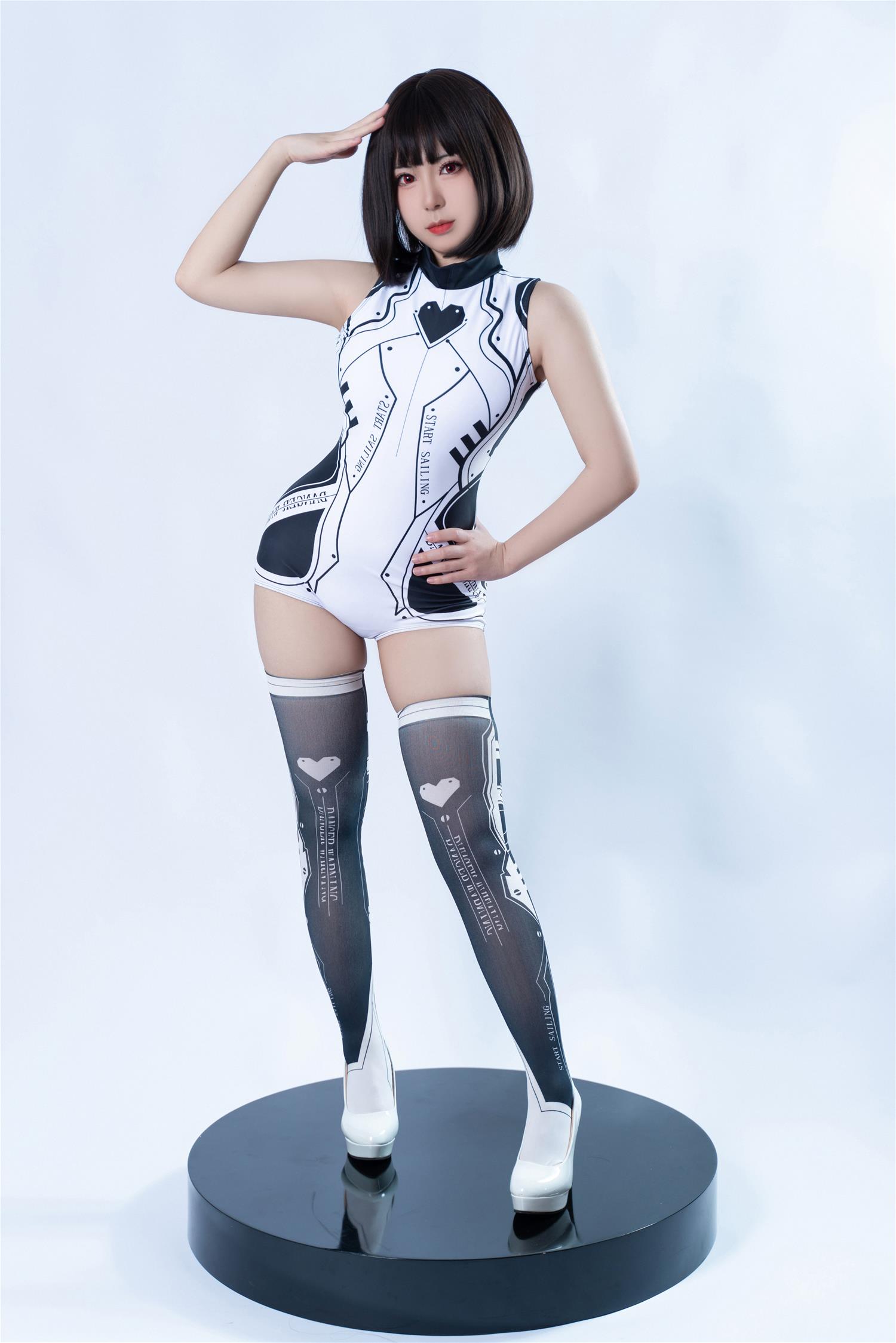 虎森森 战损死库水 [30P-267MB]