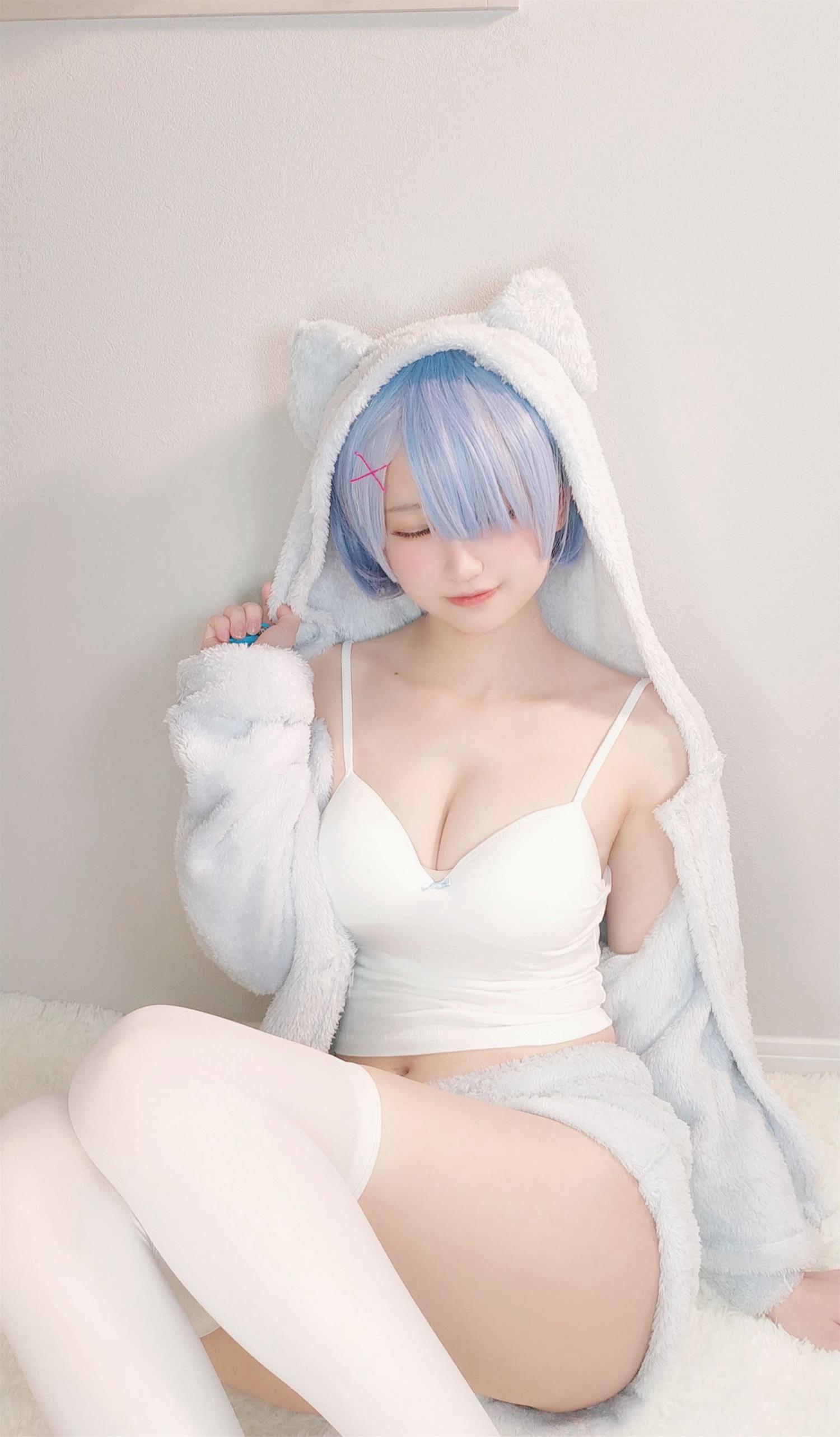 千阳 雷姆睡衣 [13P-15MB]