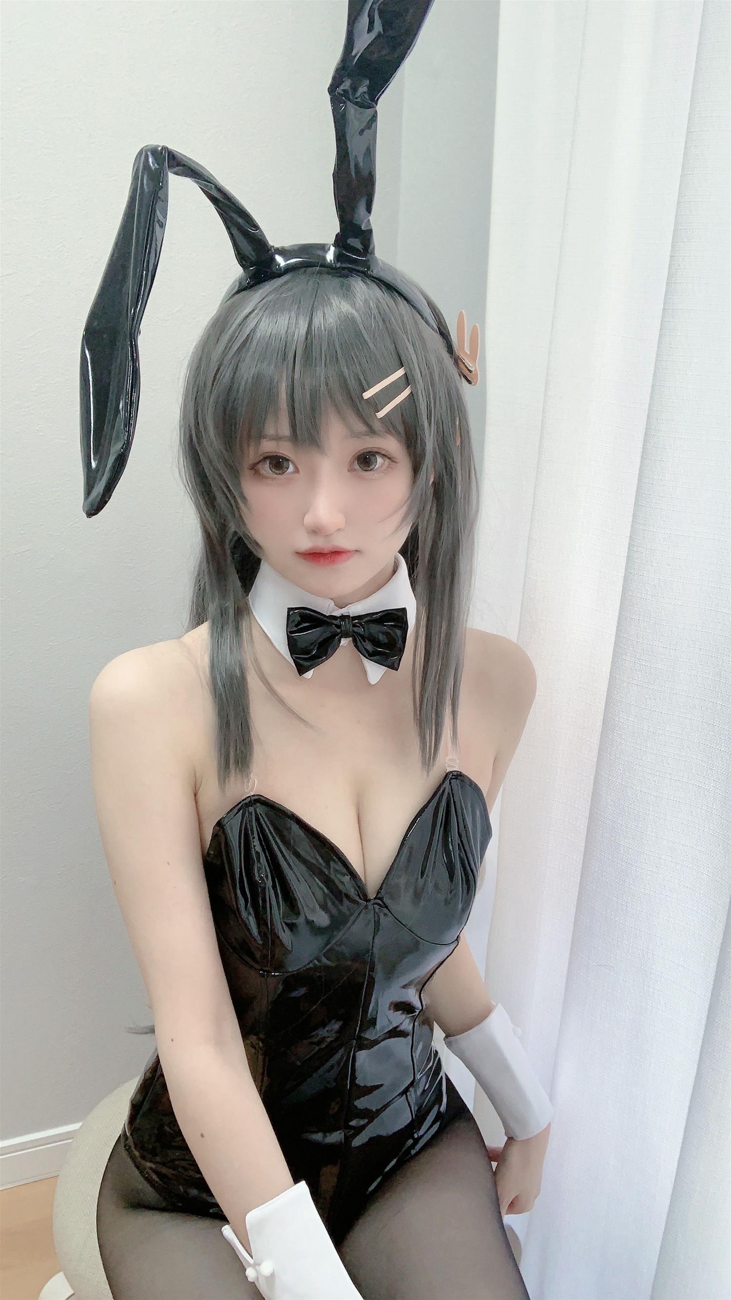 千阳 麻衣学姐兔子装 [19P-57MB]