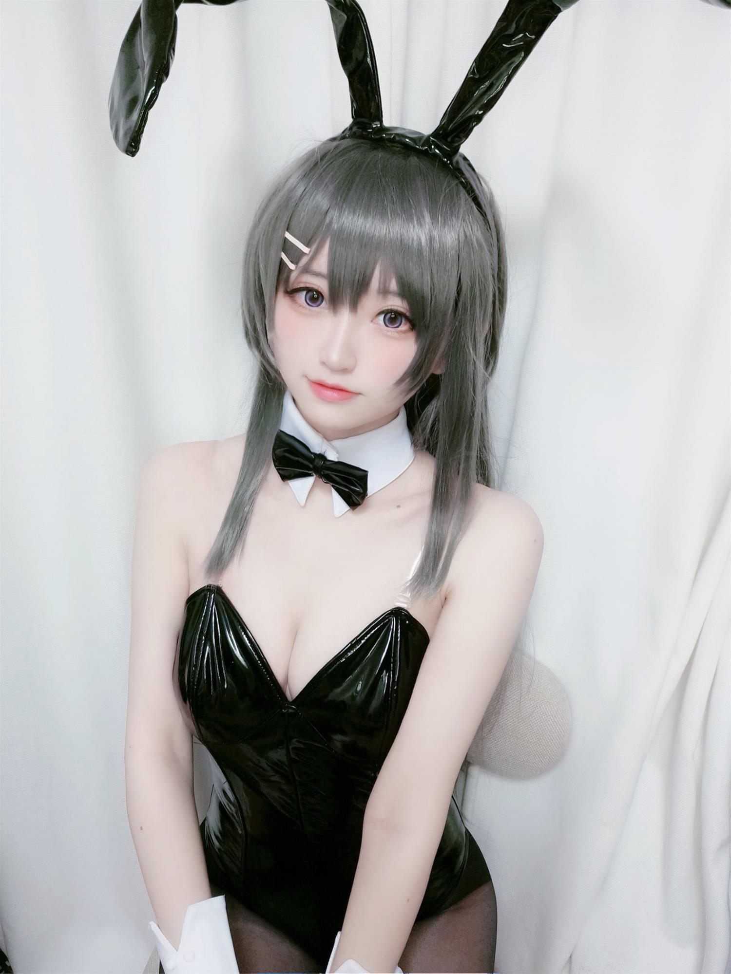 千阳 麻衣学姐兔子装 [19P-57MB]