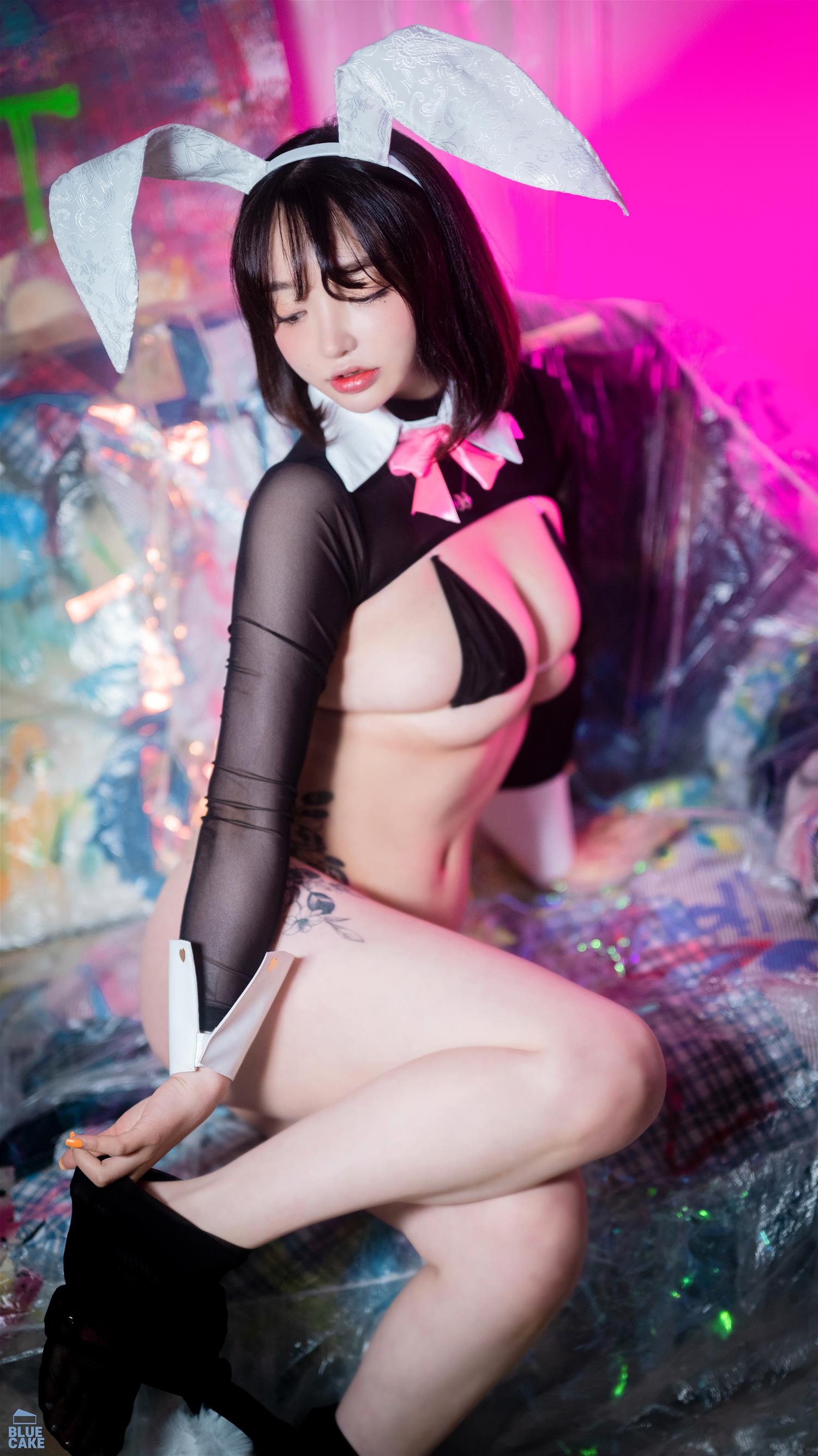 孫樂樂 BLUECAKE Reverse Bunny Girl [230P-4.72GB]