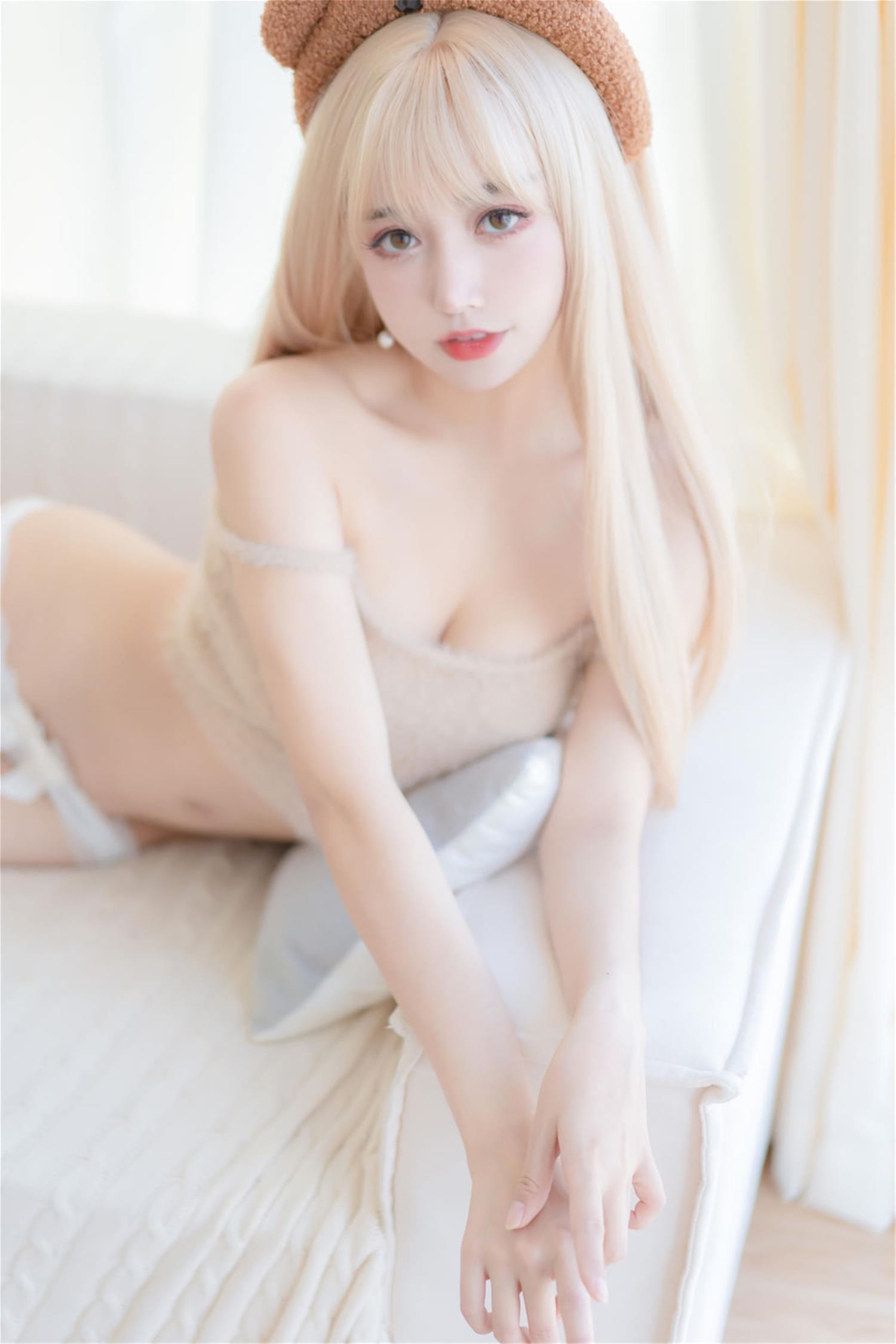 过期米线线喵 小熊软糖 [66P-117MB]