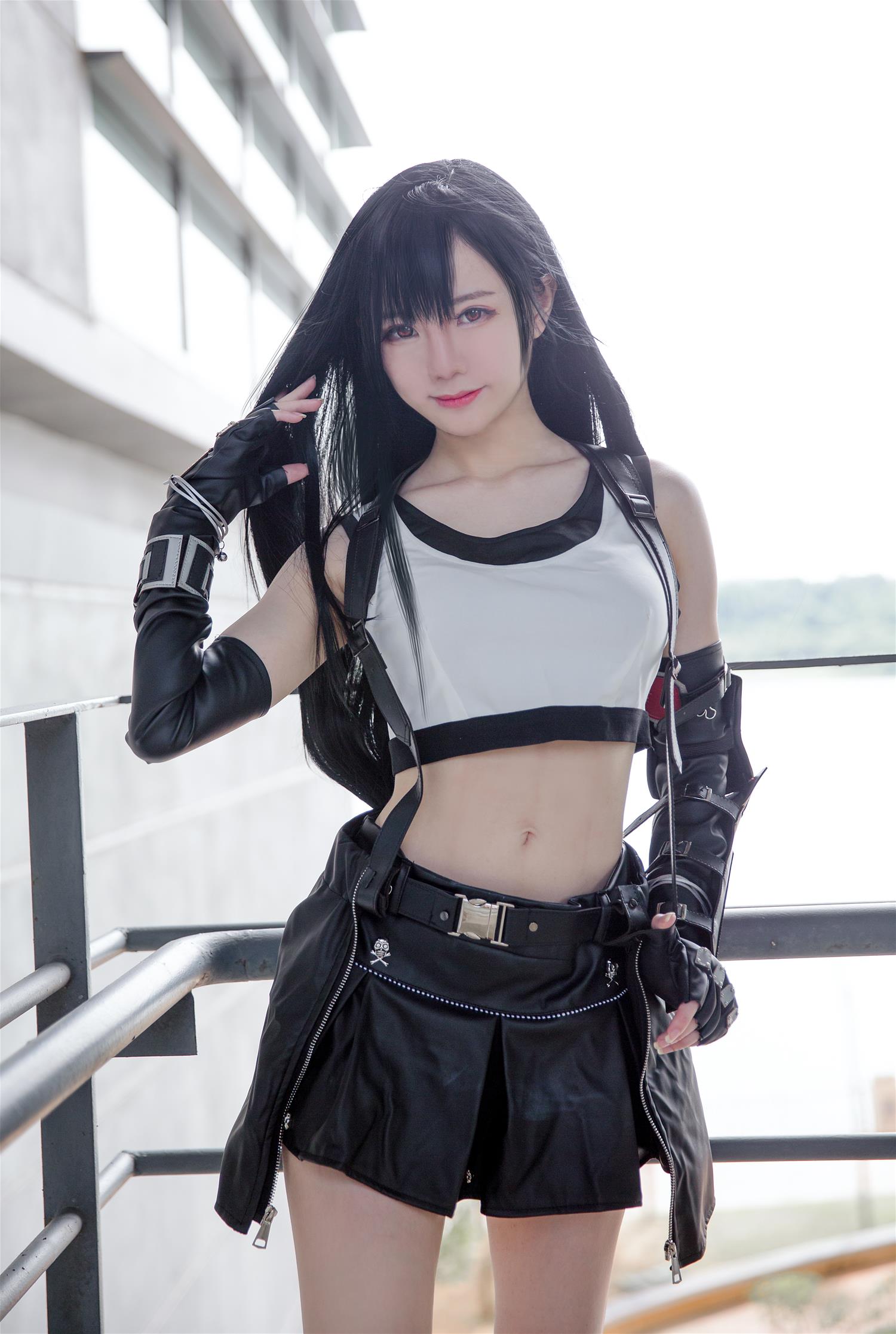Sally Dorasnow Tifa [20P-203MB]