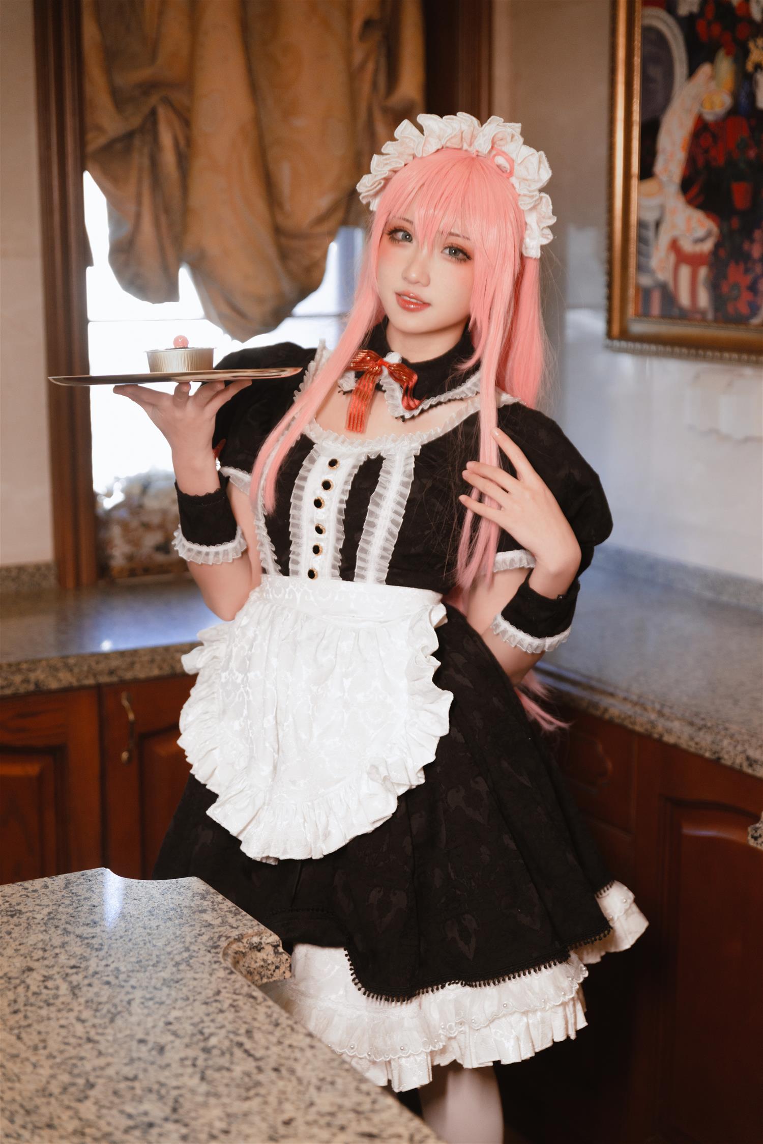 瓦斯塔亚小龙虾 女仆 [15P-309MB]