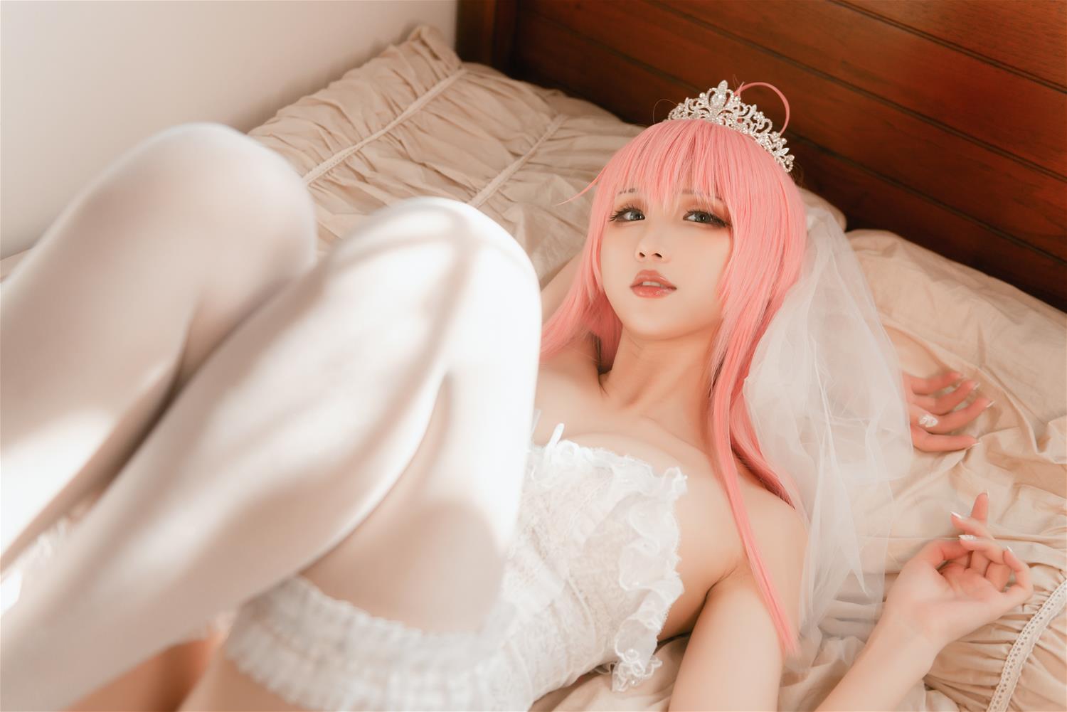 瓦斯塔亚小龙虾 花嫁 [16P-243MB]