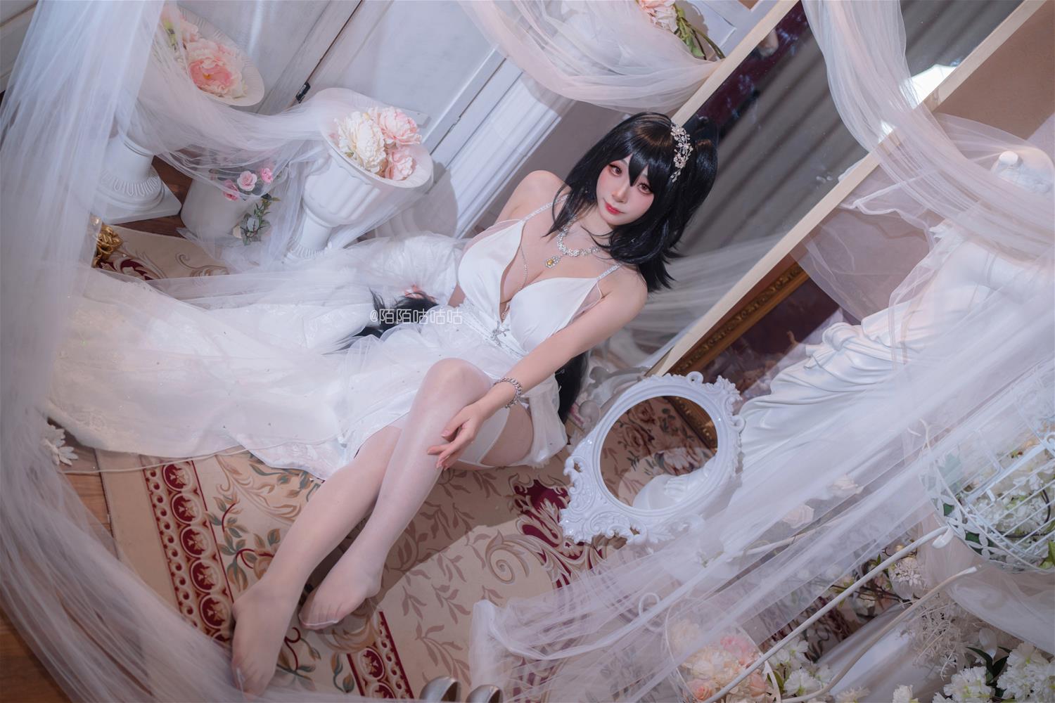 韶陌陌 大凤 婚纱 [18P-182MB]