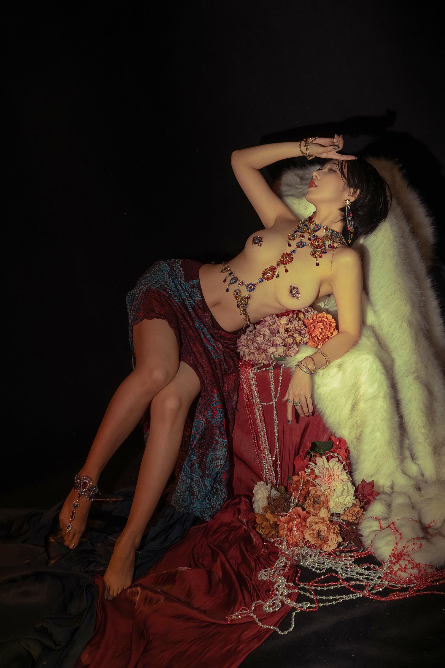 云溪溪 奶桃 Topaz黄宝石 [40P-302MB]