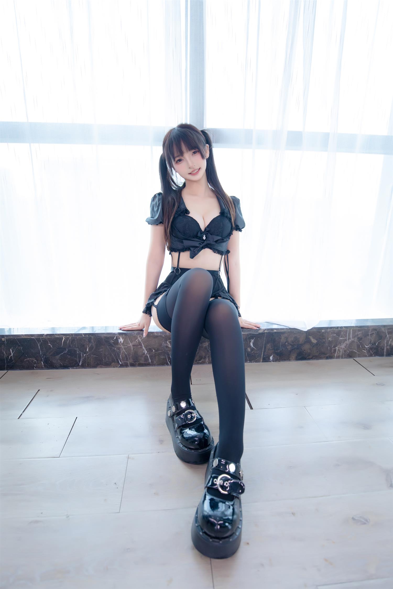 神楽坂真冬 VOL.102 足底星光 [75P-173MB]