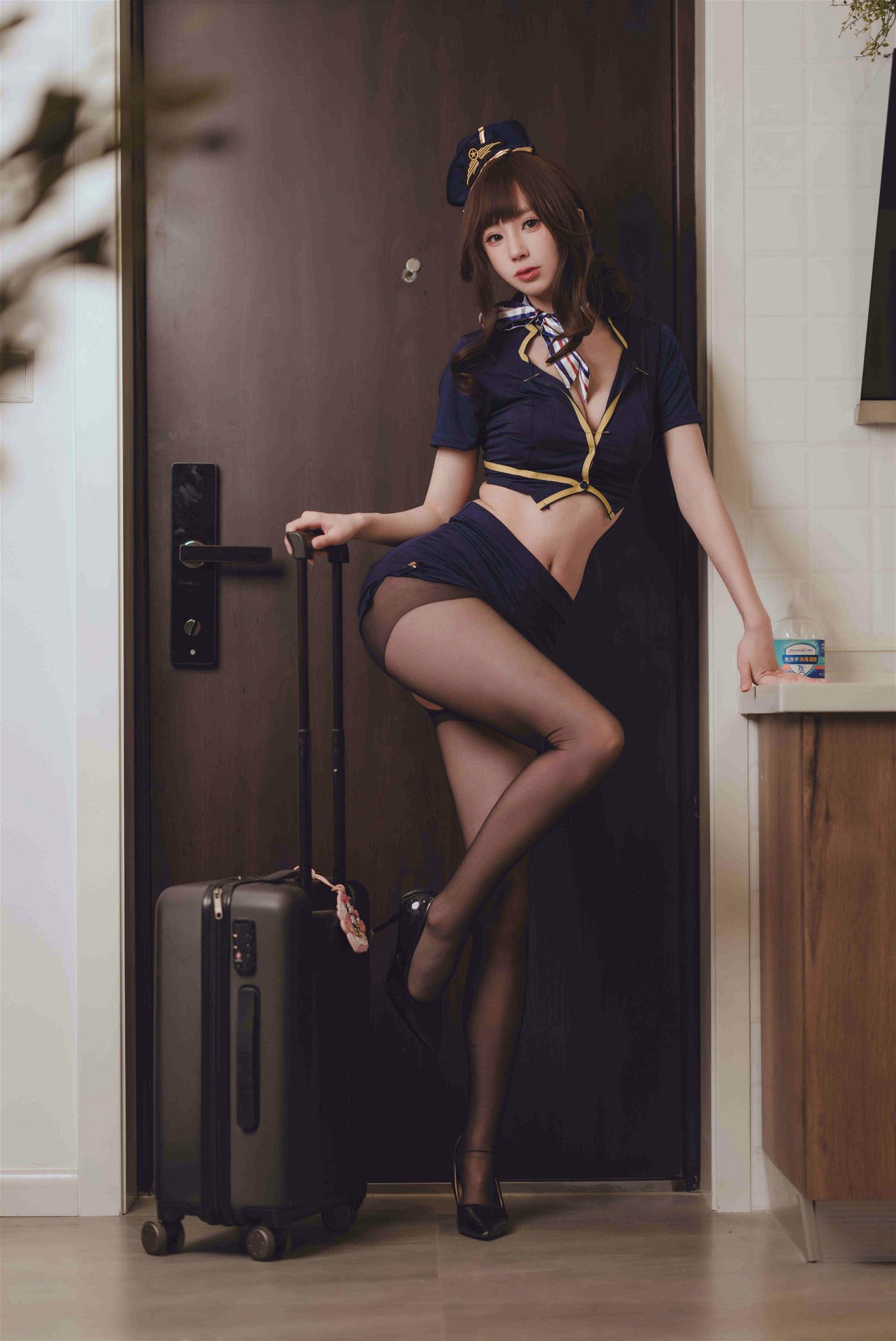 西园寺南歌 空姐 [52P10V-1.72GB]