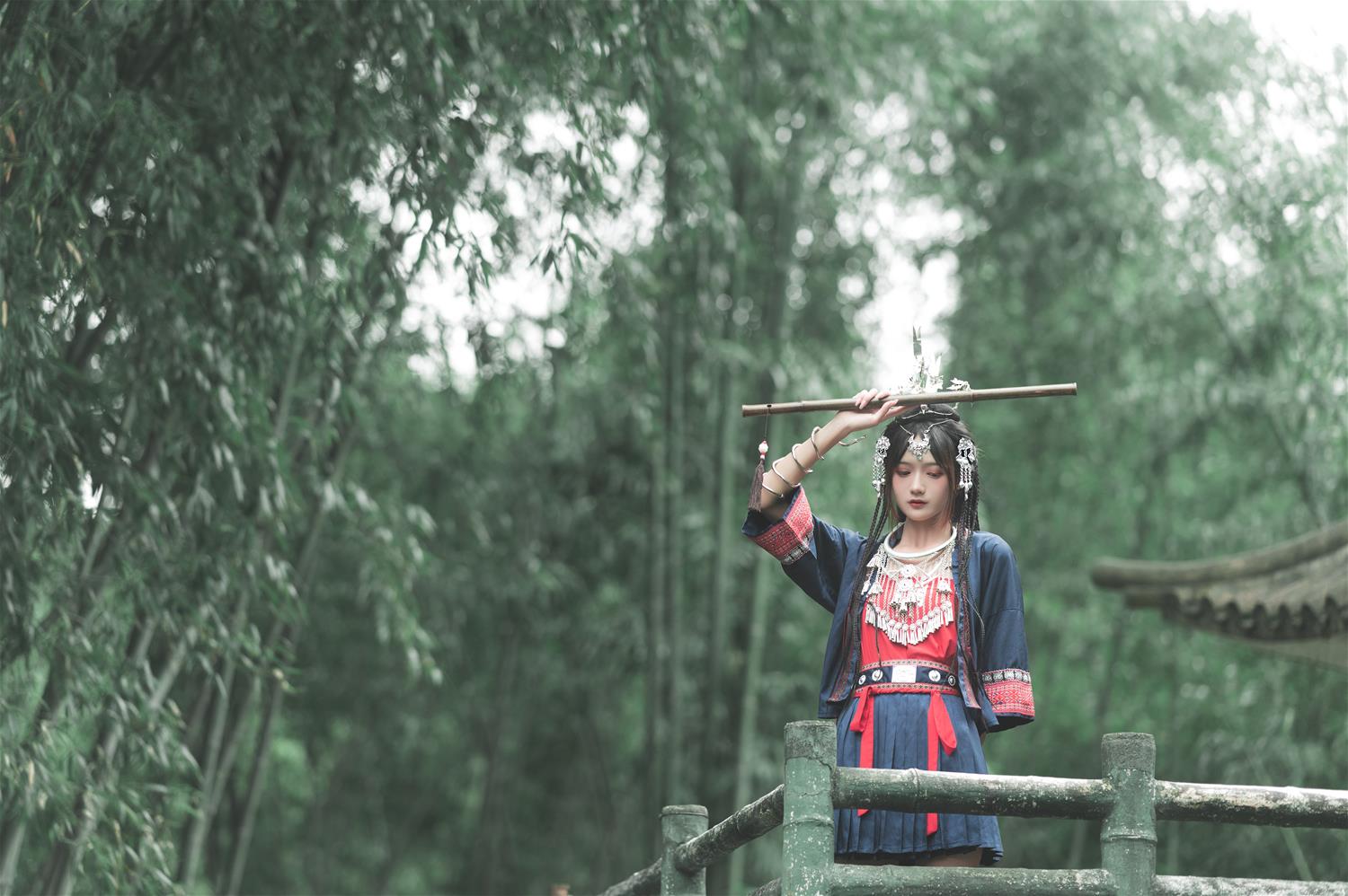 兔子zzz 苗疆一梦 [41P-423MB]