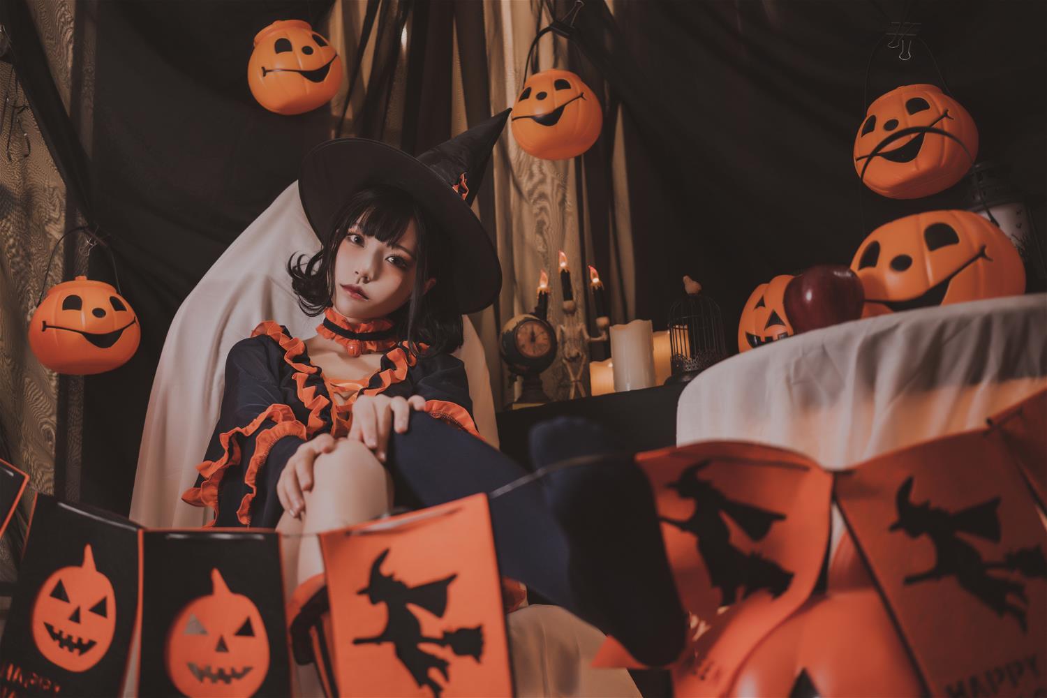 白易子教主 万圣节魔女 [10P-127MB]