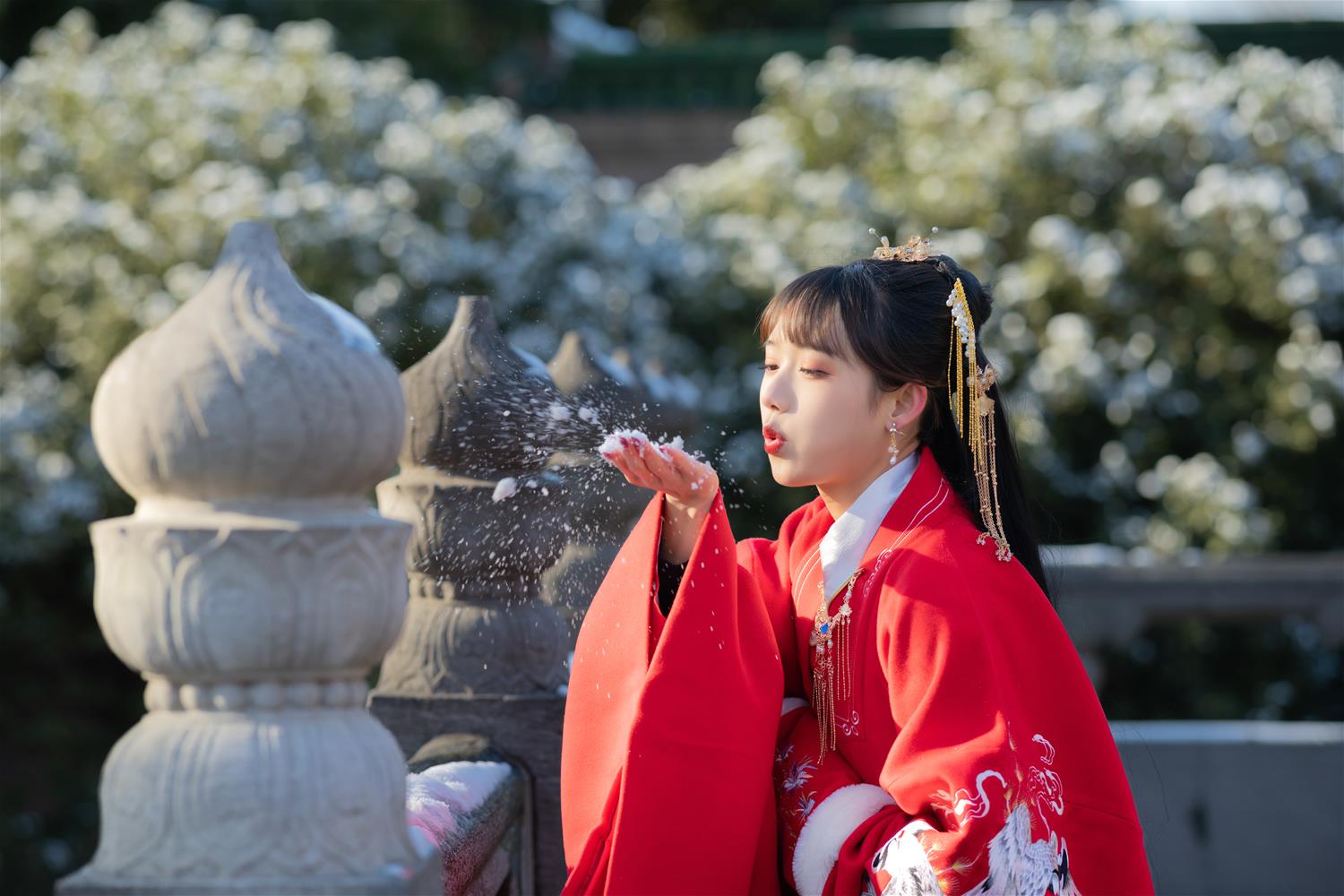 兔子zzz 深宫雪 [27P-260MB]