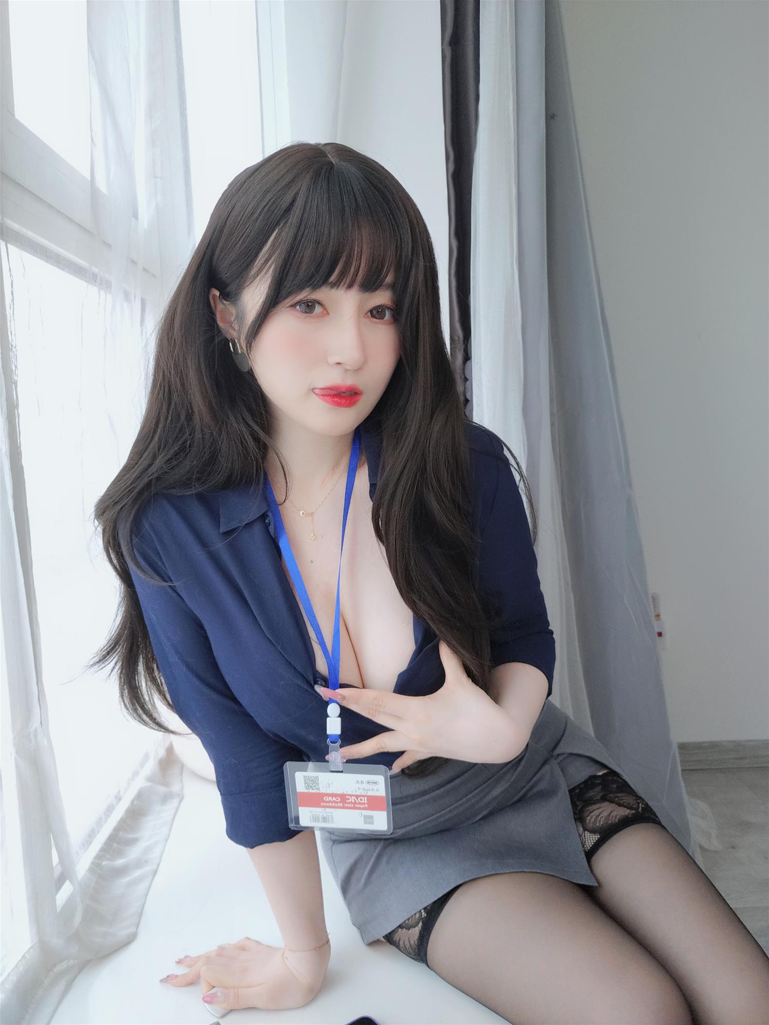 Coser小姐姐 白银81 NO.101 2022年12月fantia合集 [340P8V-1.51GB]