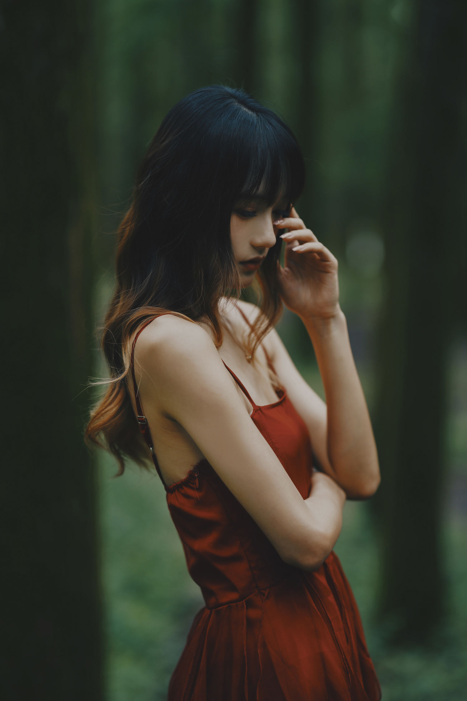 兔子zzz 闯入迷雾森林 [25P-106MB]