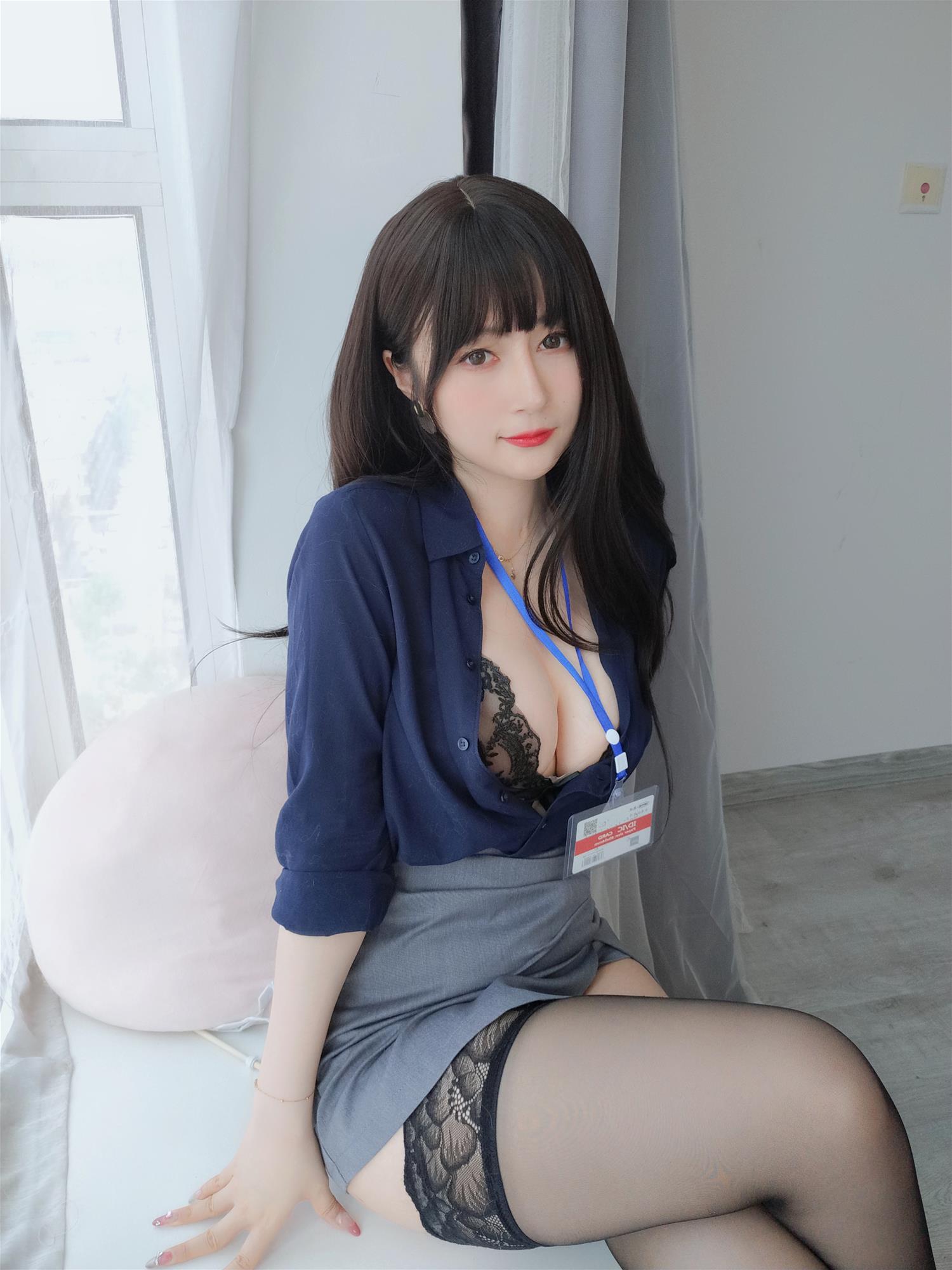 Coser小姐姐 白银81 NO.101 2022年12月fantia合集 [340P8V-1.51GB]