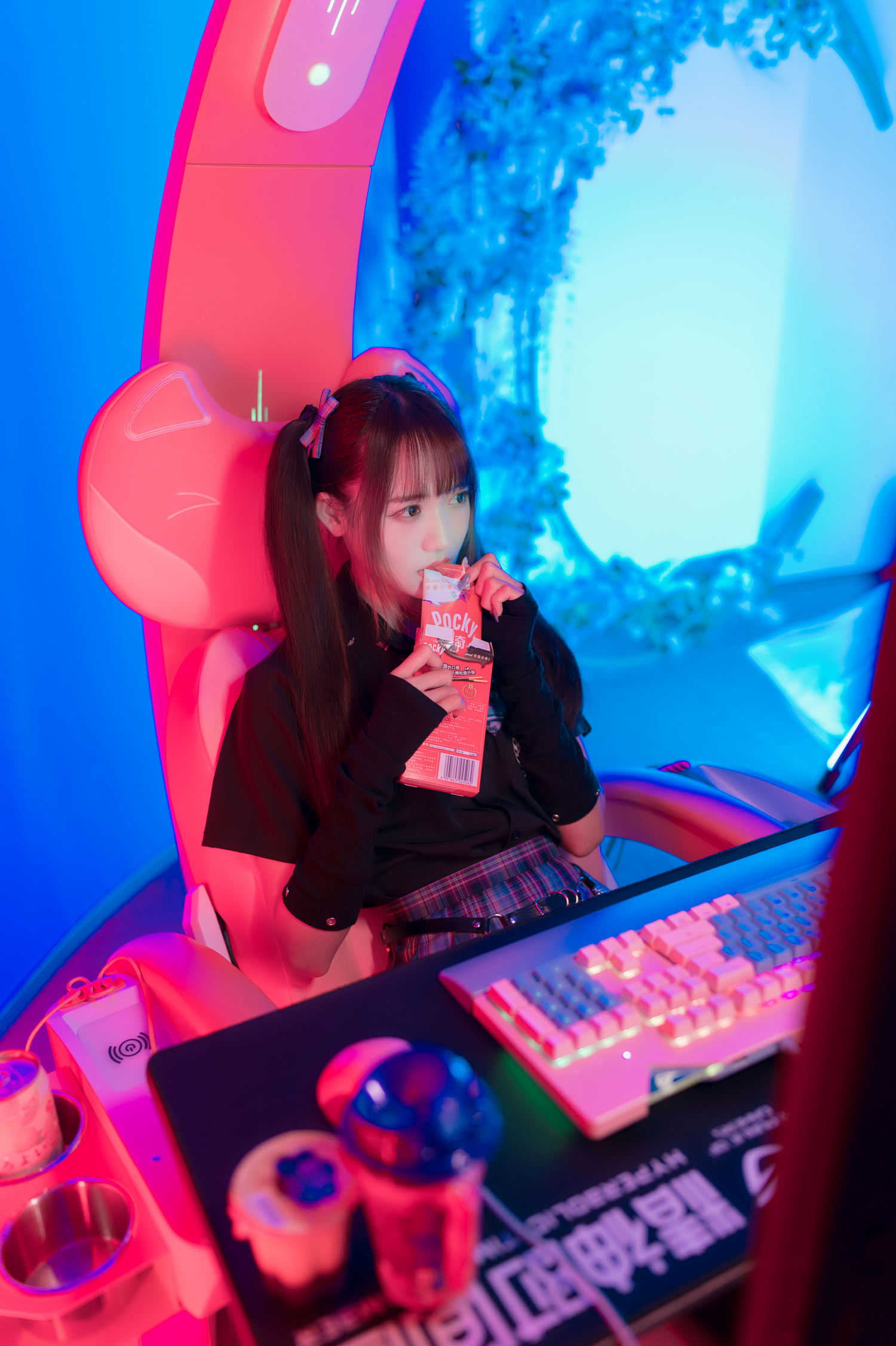 兔子zzz 电竞少女 [21P-208MB]