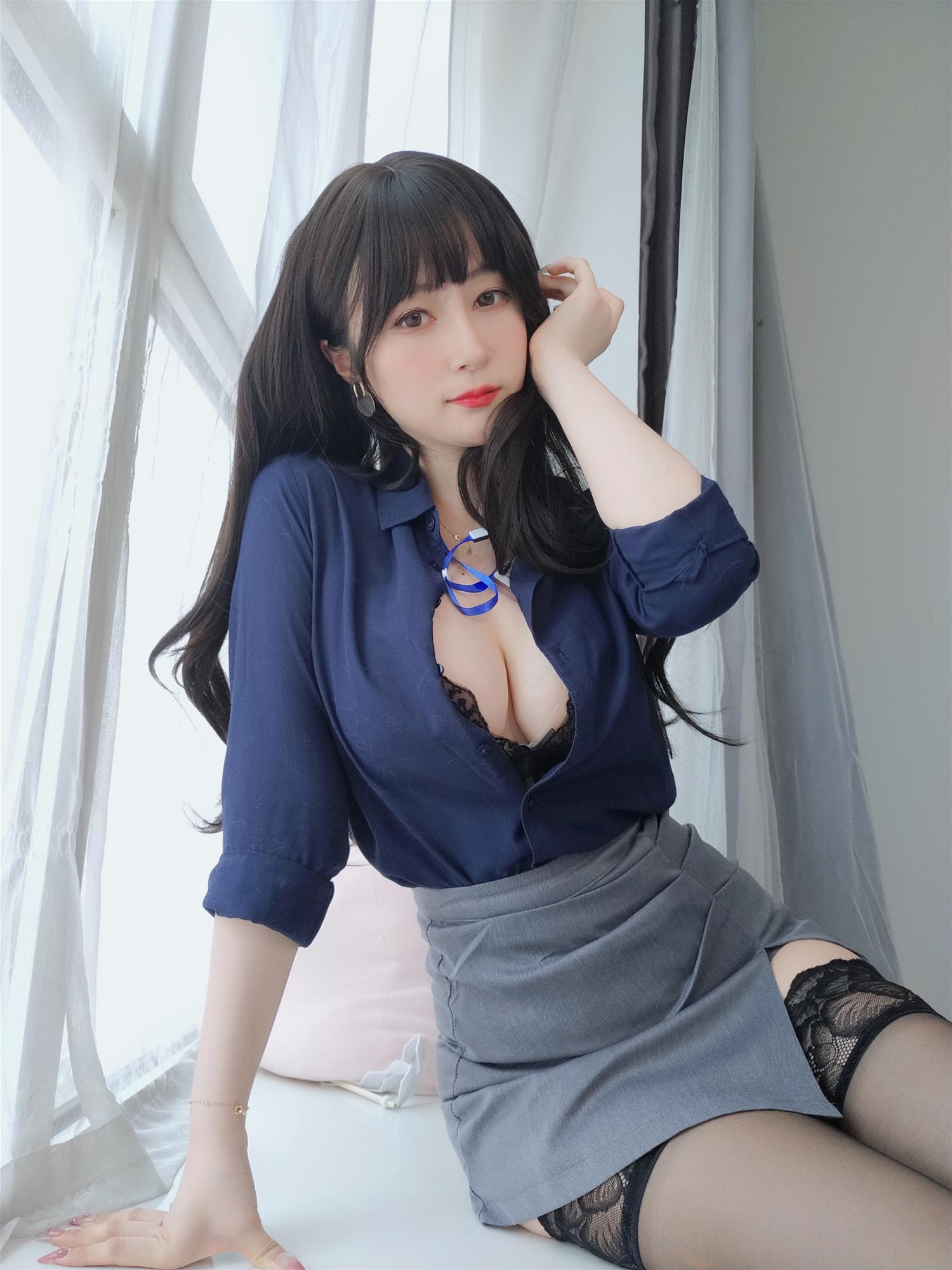 Coser小姐姐 白银81 NO.101 2022年12月fantia合集 [340P8V-1.51GB]