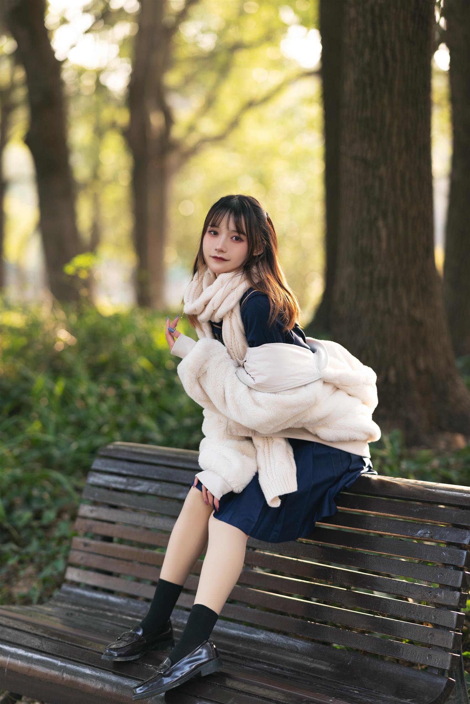 兔子zzz 初冬 [34P-374MB]