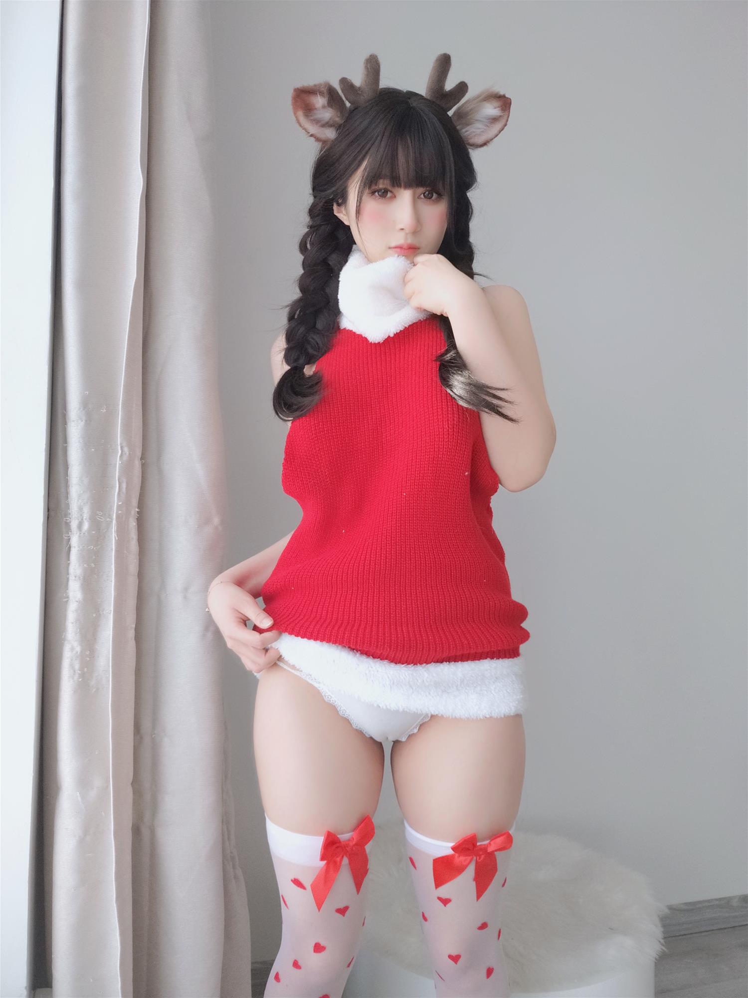 Coser小姐姐 白银81 NO.101 2022年12月fantia合集 [340P8V-1.51GB]