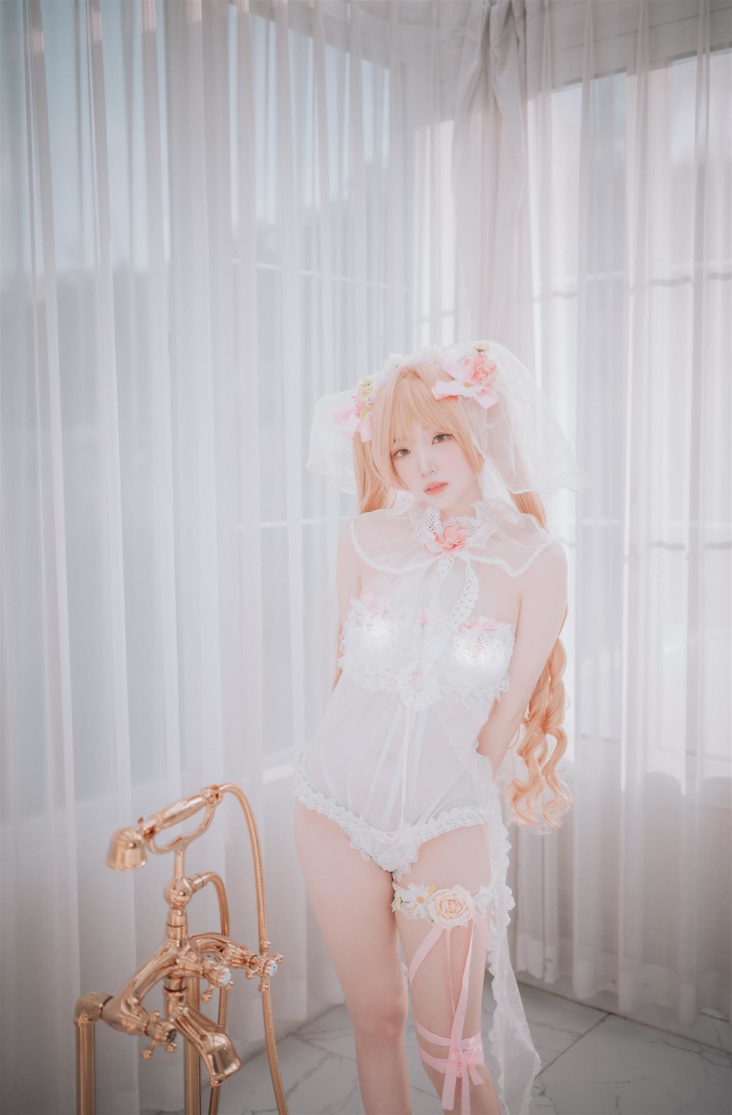 BamBi DJAWA God Mother Heket Destiny Child [201P-1.42GB]