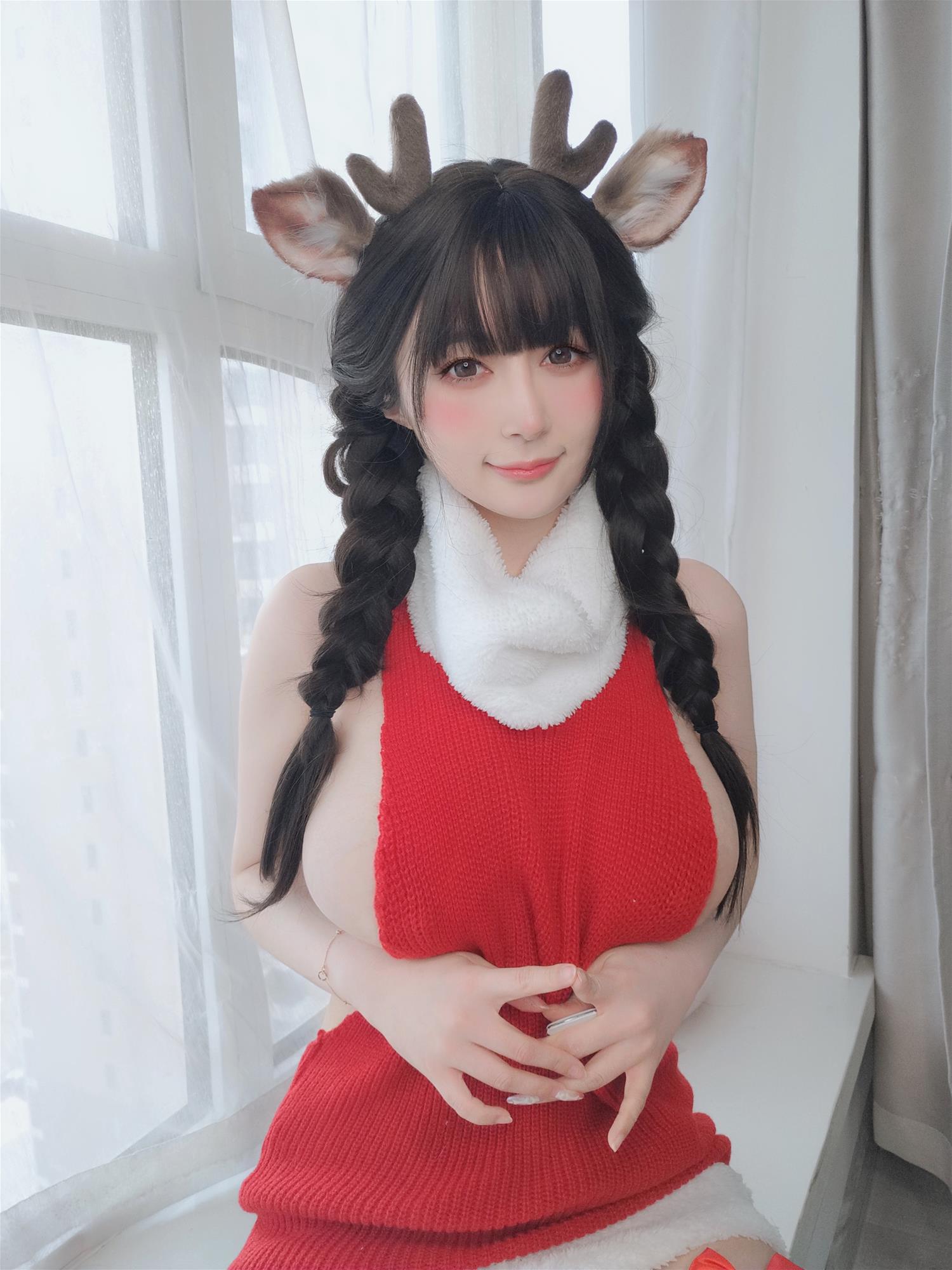 Coser小姐姐 白银81 NO.101 2022年12月fantia合集 [340P8V-1.51GB]