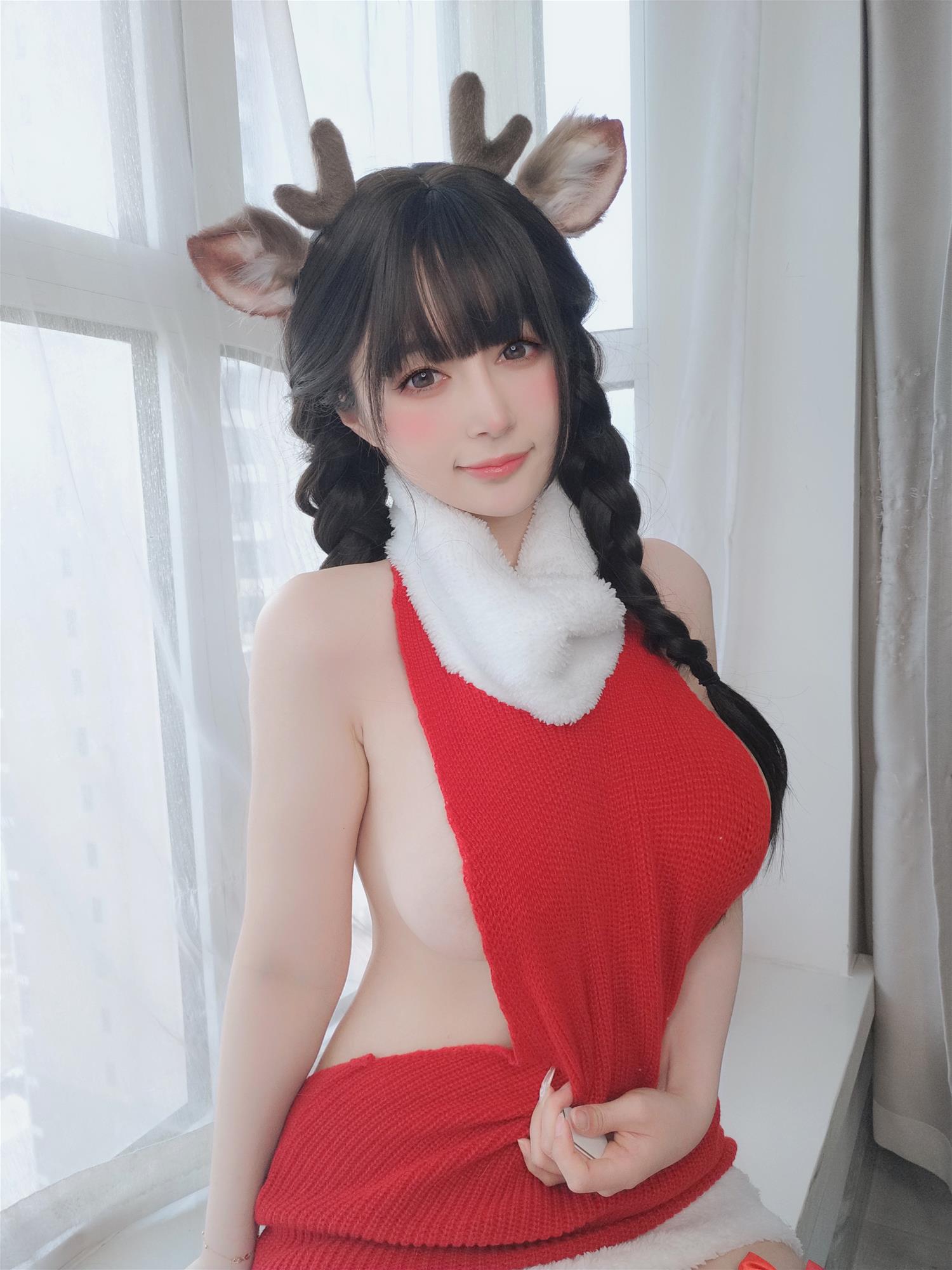 Coser小姐姐 白银81 NO.101 2022年12月fantia合集 [340P8V-1.51GB]