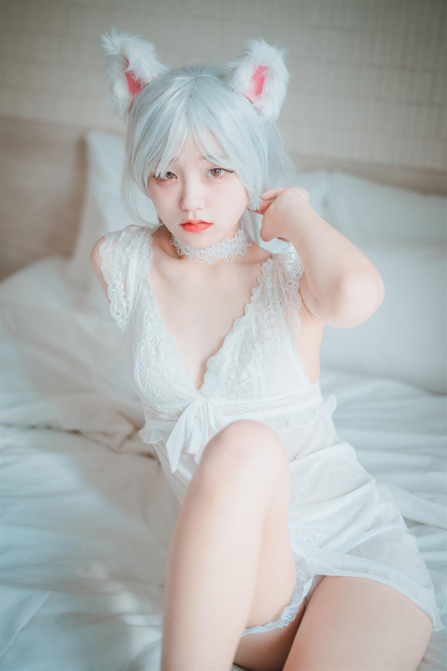 [DJAWA] Jenny Schwarz und Wei Katzenmadchen [66P-463MB]