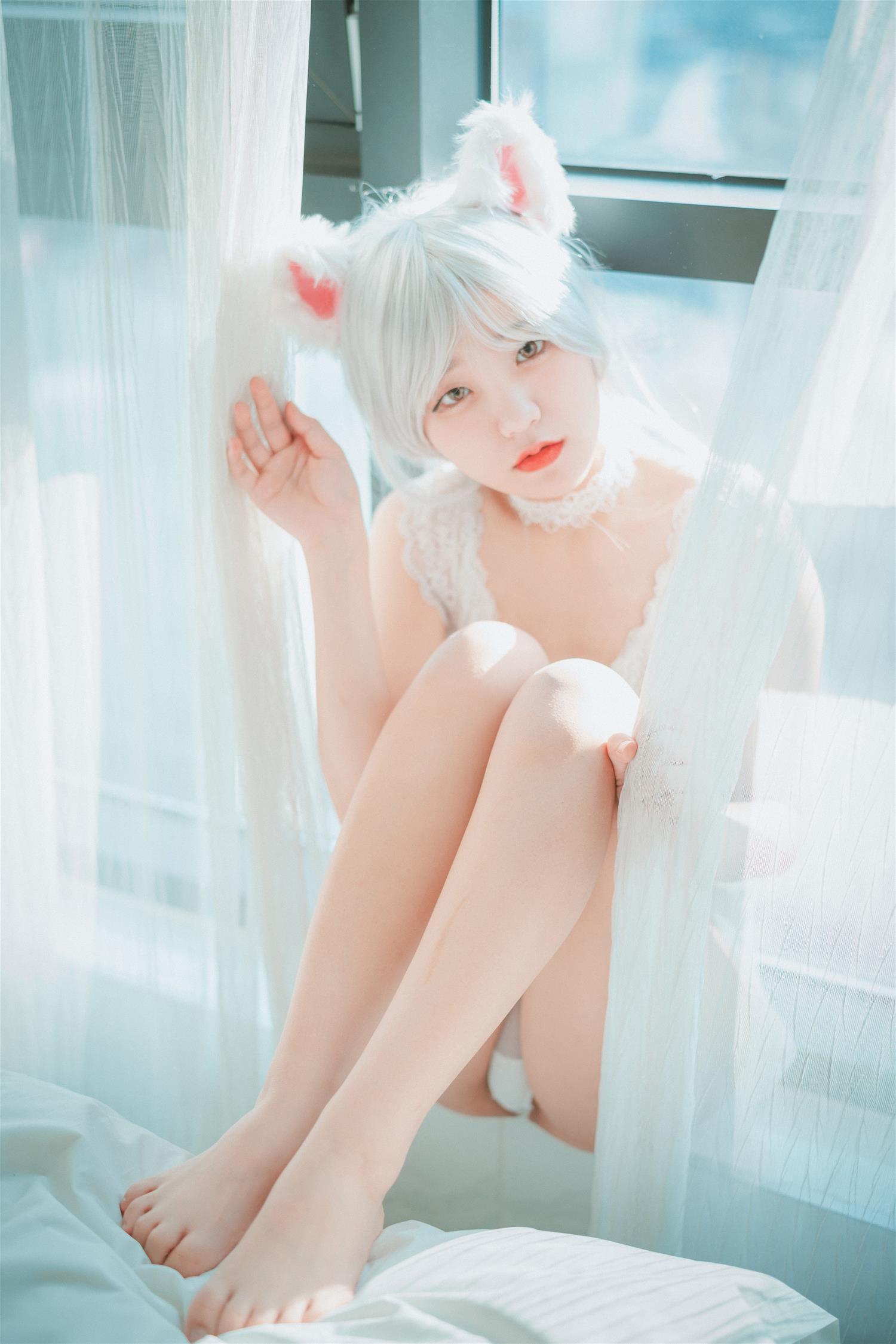 [DJAWA] Jenny Schwarz und Wei Katzenmadchen [66P-463MB]