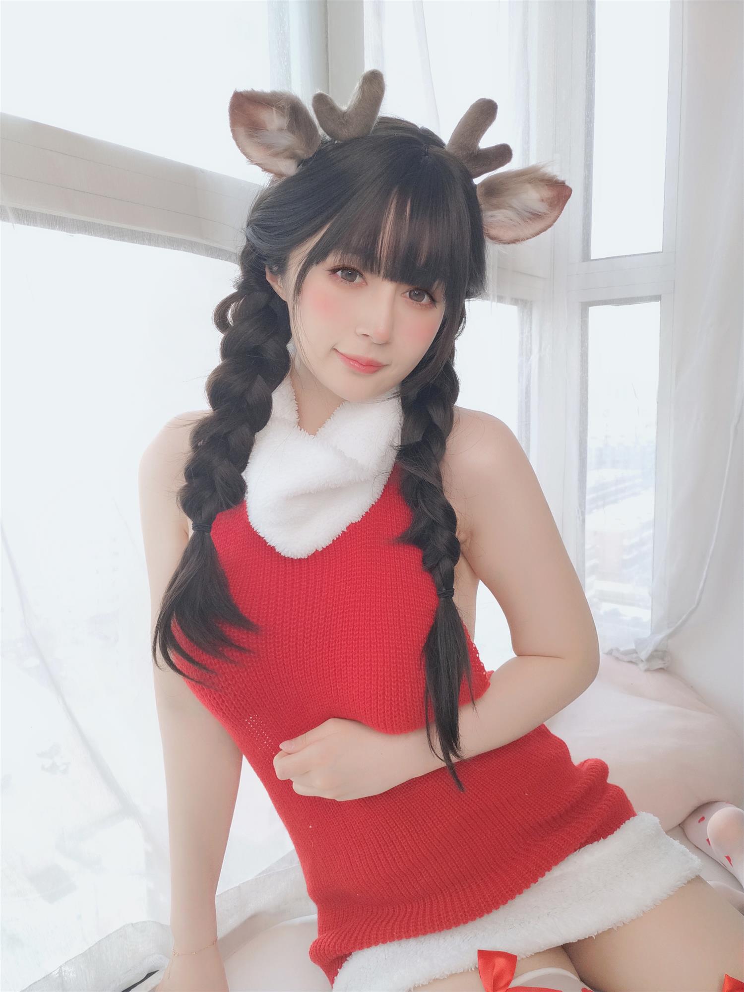 Coser小姐姐 白银81 NO.101 2022年12月fantia合集 [340P8V-1.51GB]