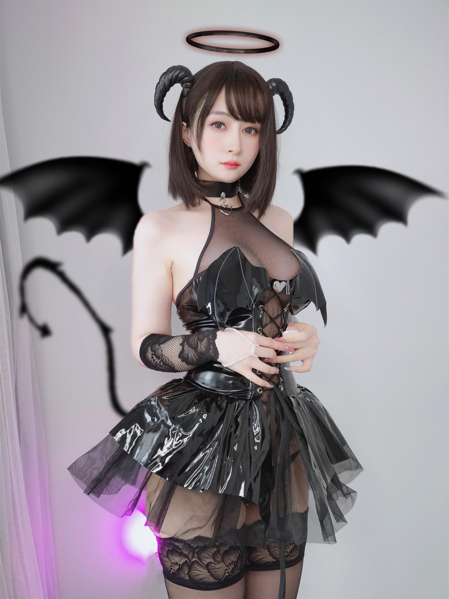 Coser小姐姐 白银81 NO.101 2022年12月fantia合集 [340P8V-1.51GB]