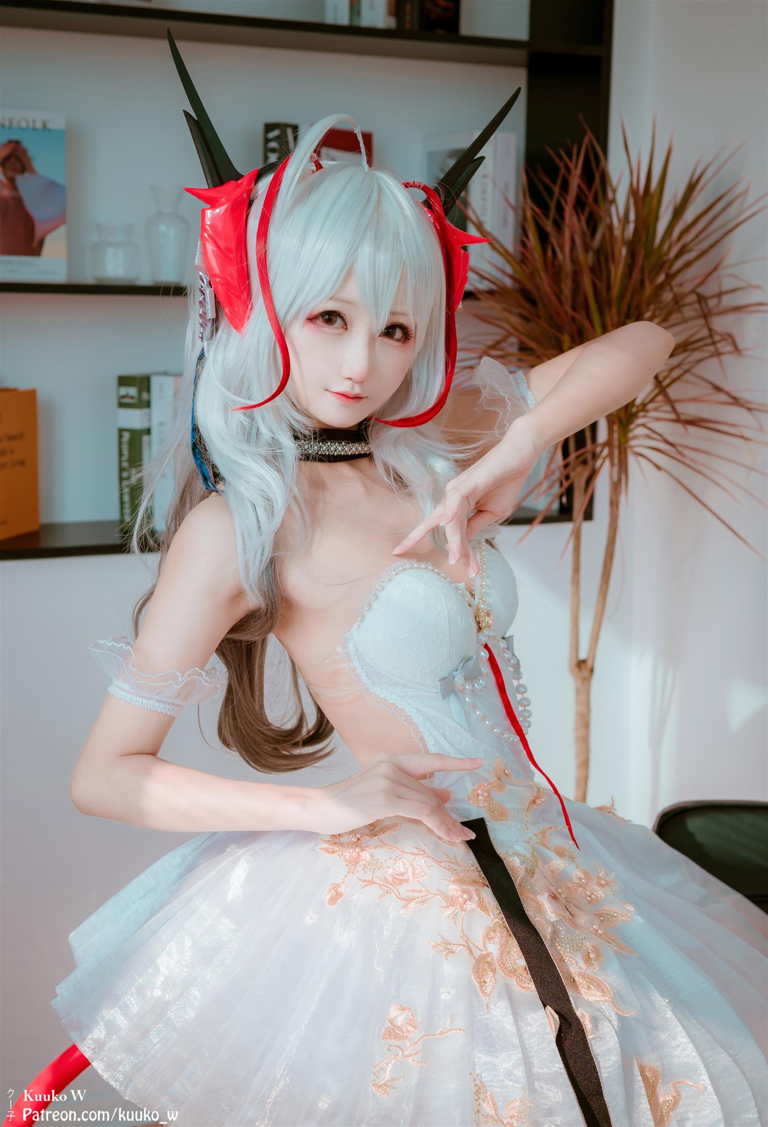 KuukoW W [25P-316MB]