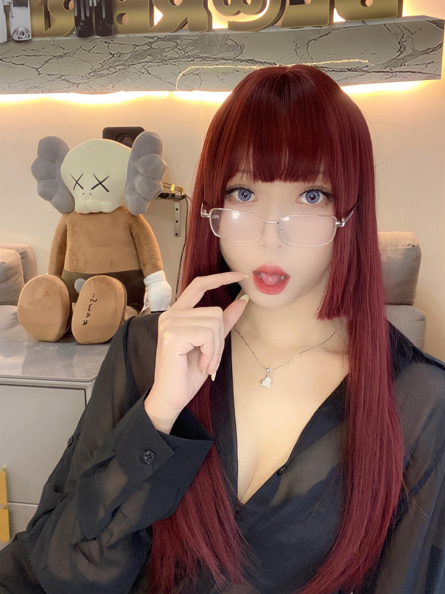 Money冷冷 黑衬衫 [60P2V-1.11GB]