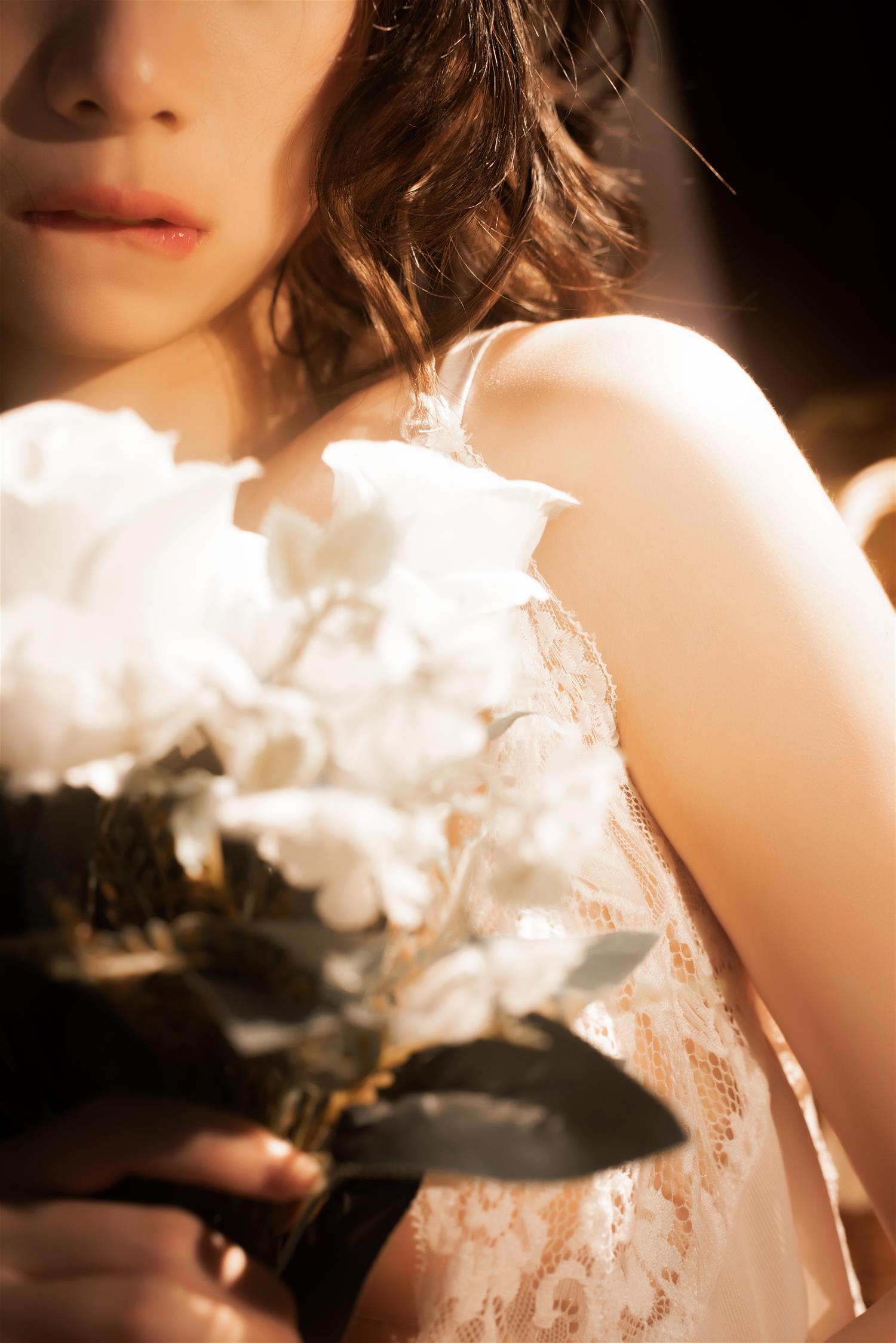 清青琴玖 眼里的星光 [32P-645MB]