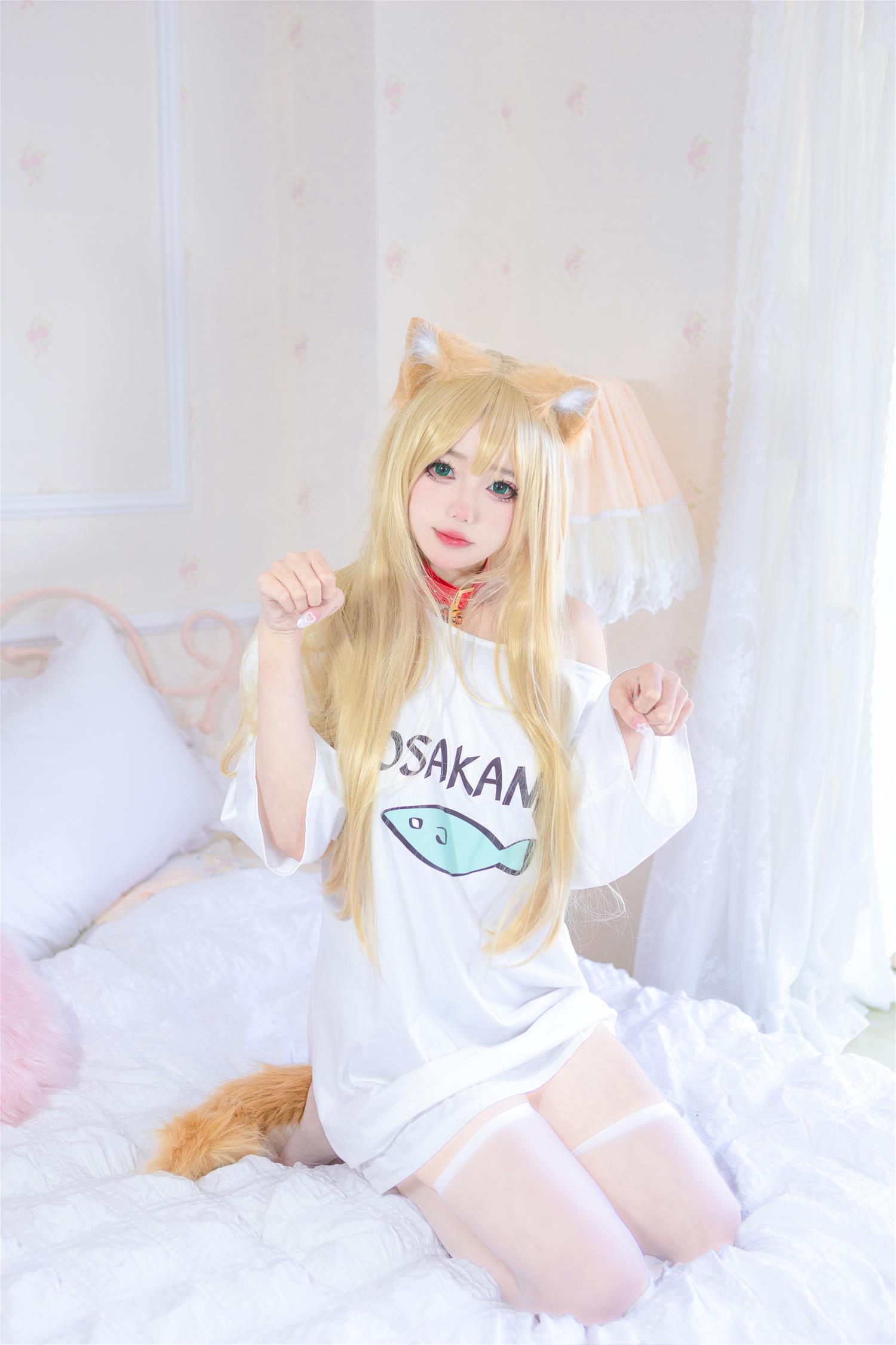 咬一口兔娘 黄豆粉 [16P-60MB]