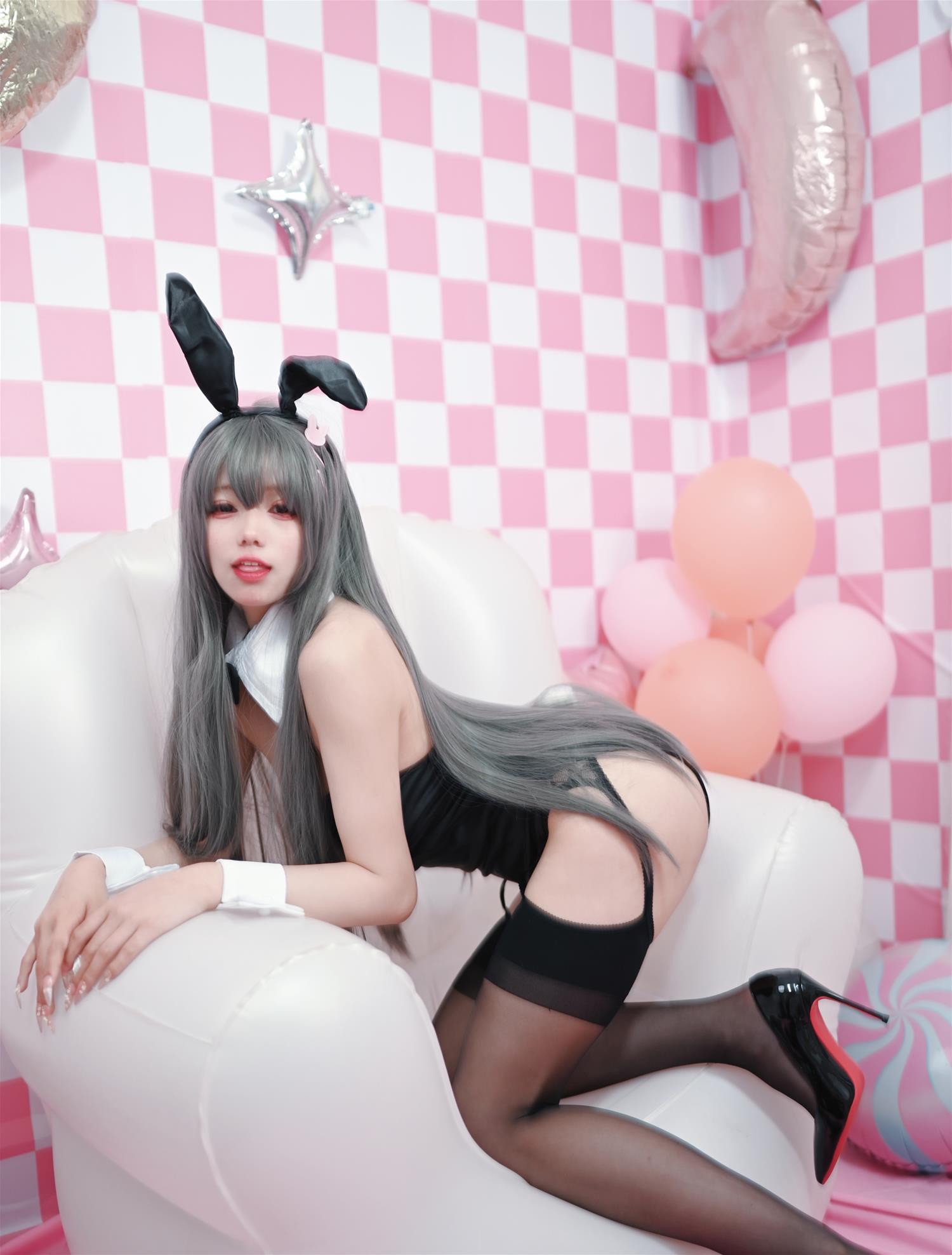 咬一口兔娘 樱岛麻衣兔女郎 [6P-50MB]