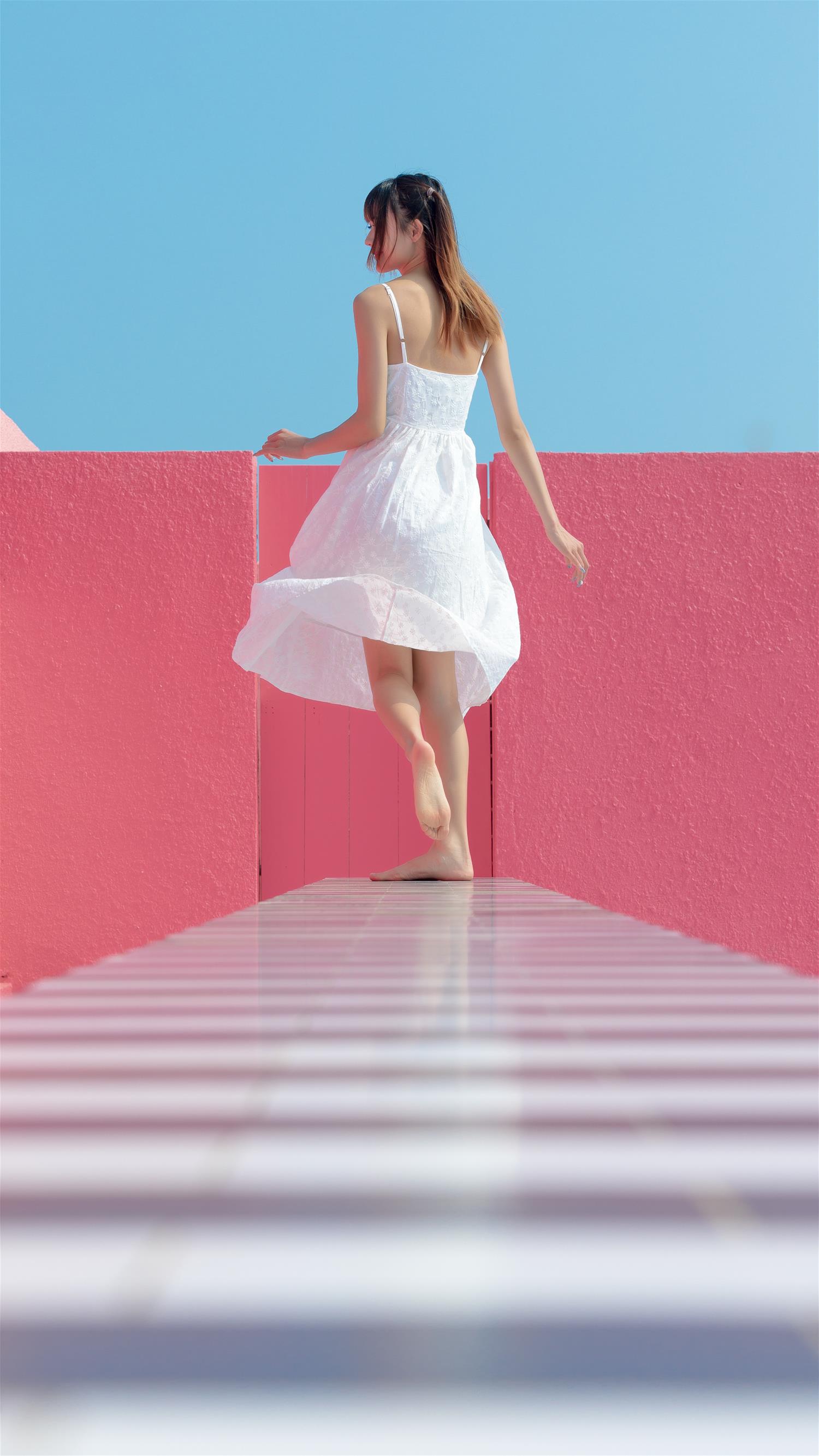 兔子zzz 彩色迷宫 [31P-327MB]