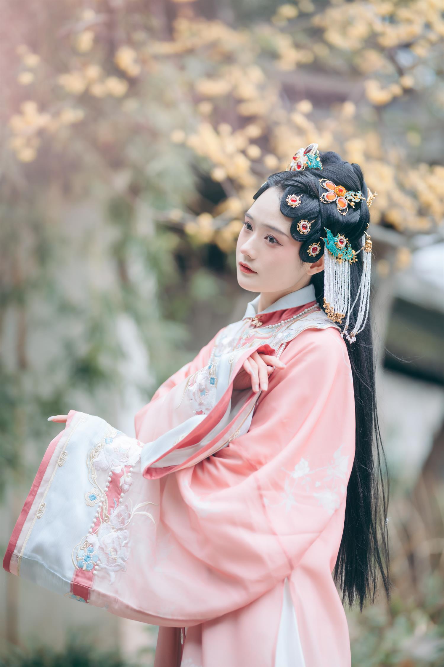 兔子zzz 春来 · 二月梅 [22P-146MB]