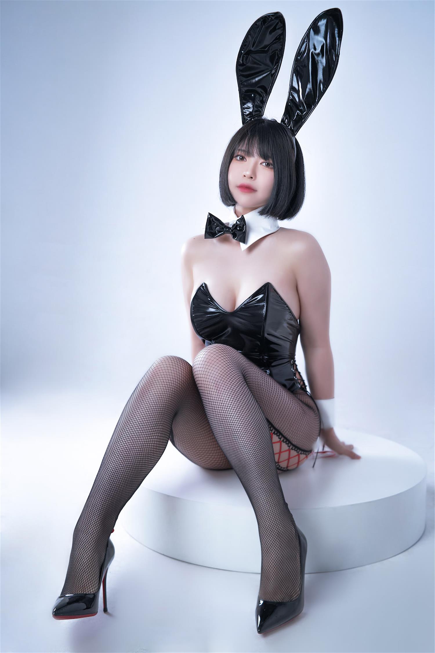 半半子 Bunny Vol.02 [75P-694MB]