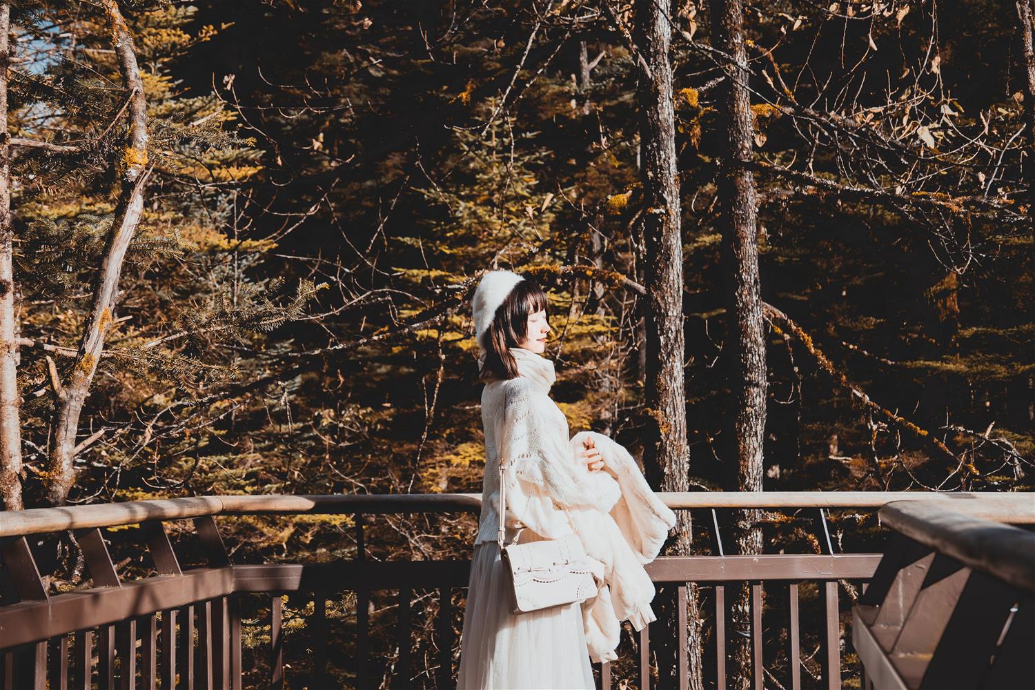 木绵绵OwO 海螺沟游记 [19P-192MB]