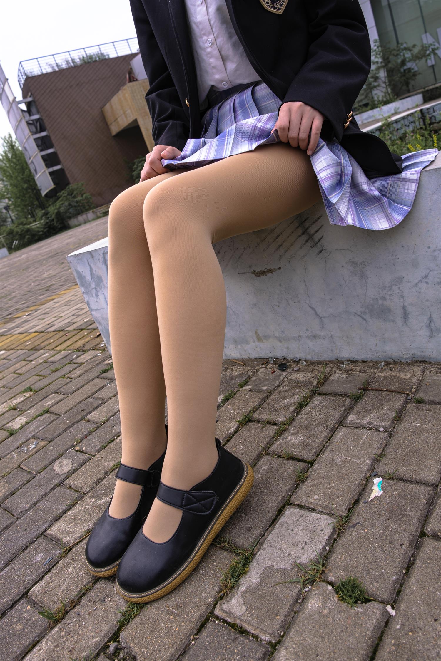 森萝财团 月下-001 小夜 肉丝 300D 真空 [76P-988MB]