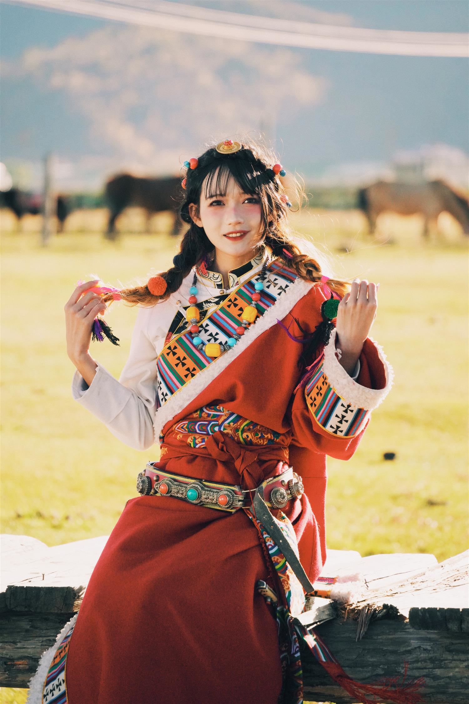 兔子zzz 草原小卓玛 [24P-124MB]